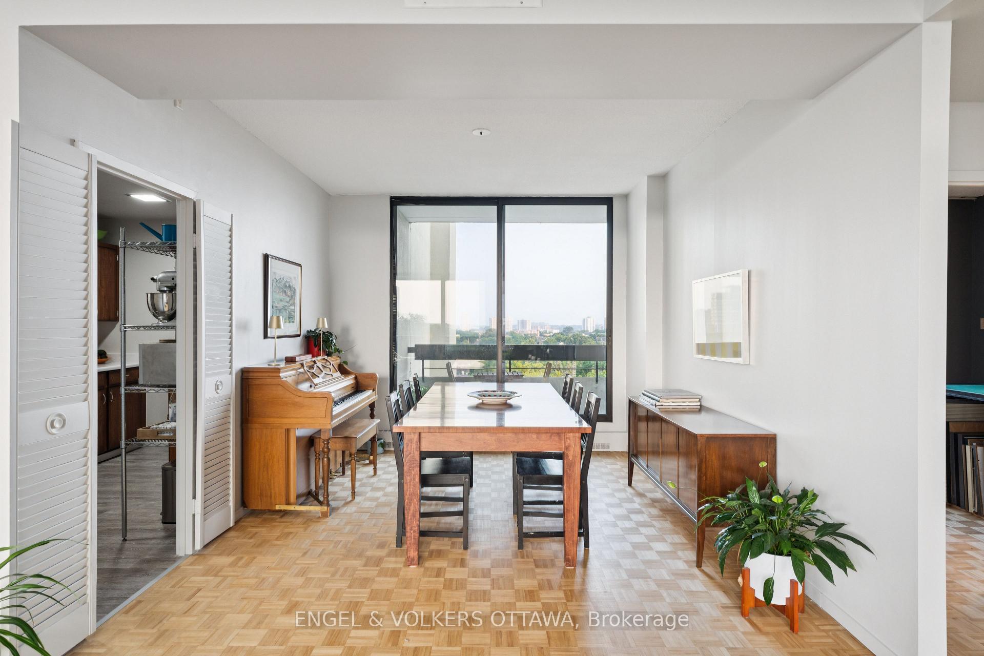 Photo 7 of Unit 8A, 400 Laurier Street E, Ottawa, Sandy Hill — HOMEH