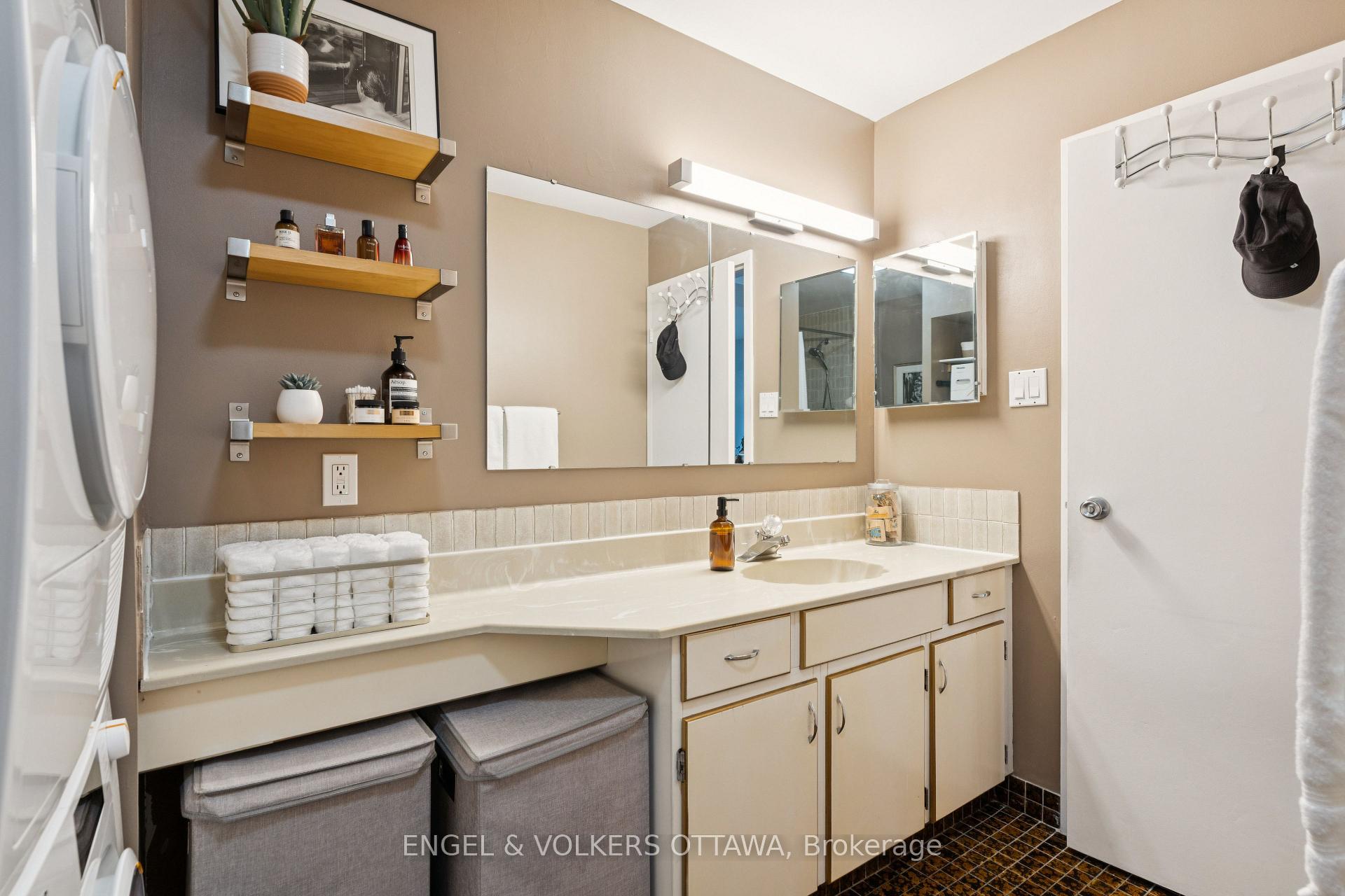 Photo 35 of Unit 8A, 400 Laurier Street E, Ottawa, Sandy Hill — HOMEH
