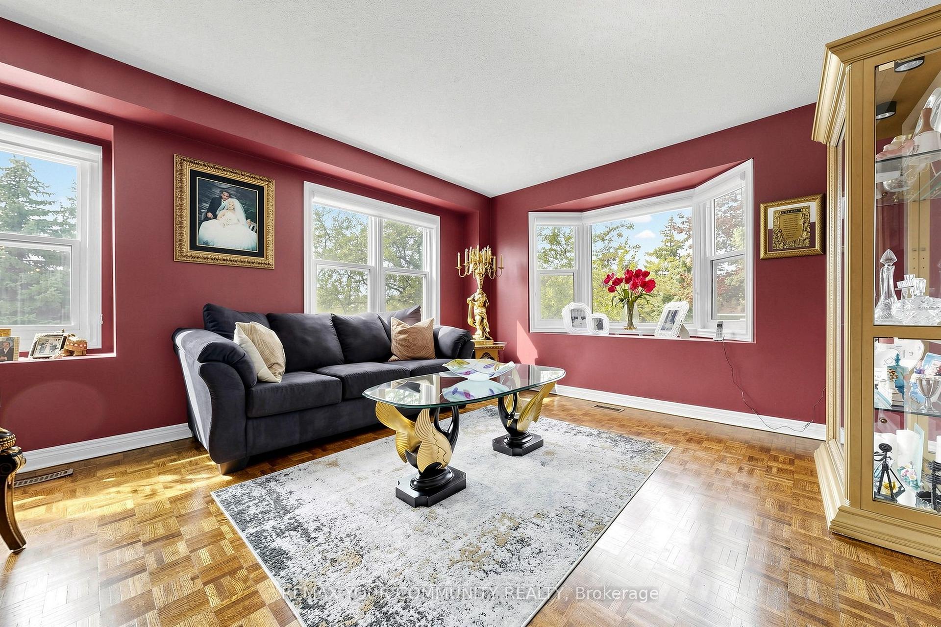 Photo 12 of 1 Edenbridge Drive, Vaughan, Beverley Glen — HOMEH