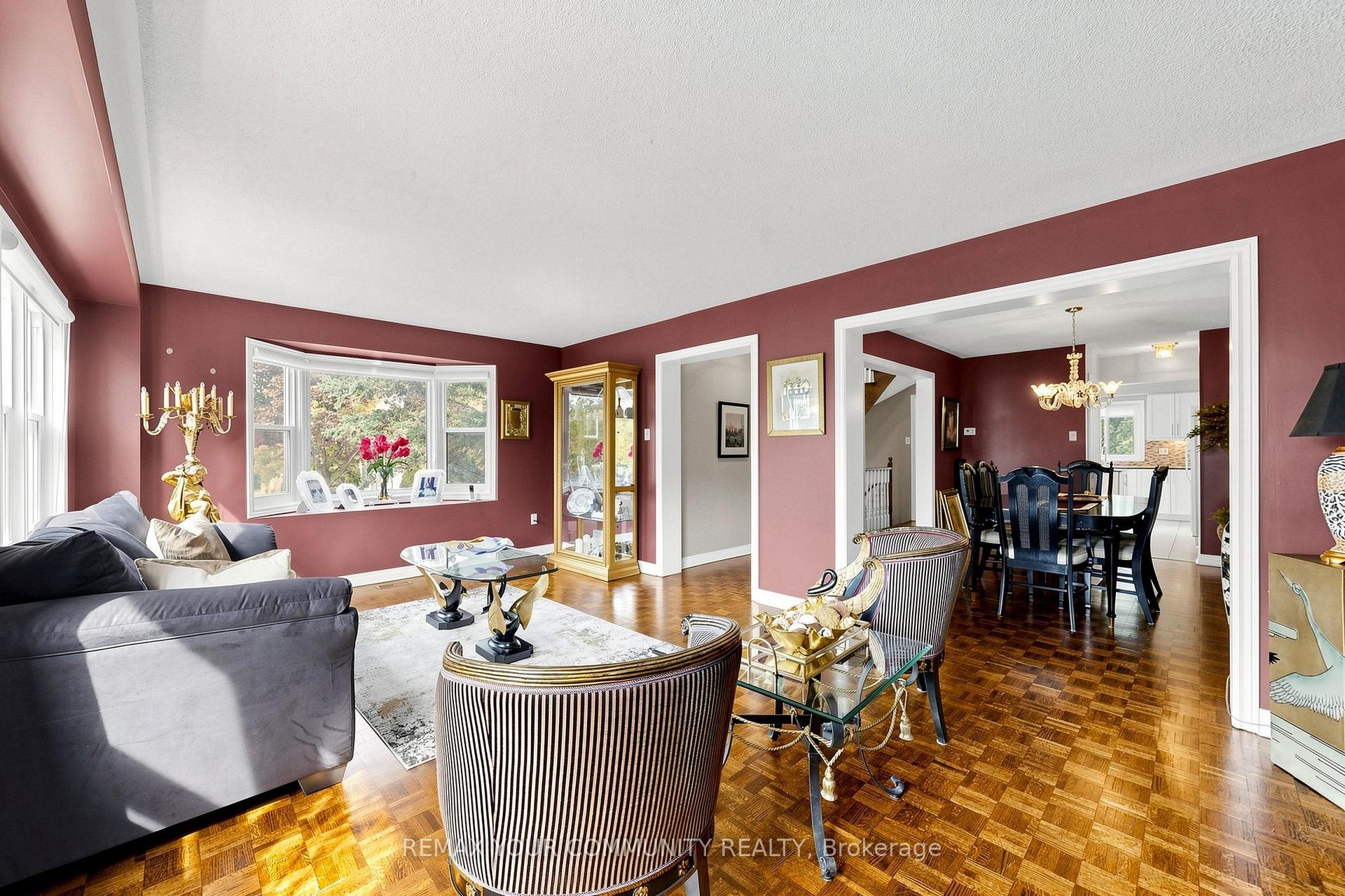 Photo 15 of 1 Edenbridge Drive, Vaughan, Beverley Glen — HOMEH