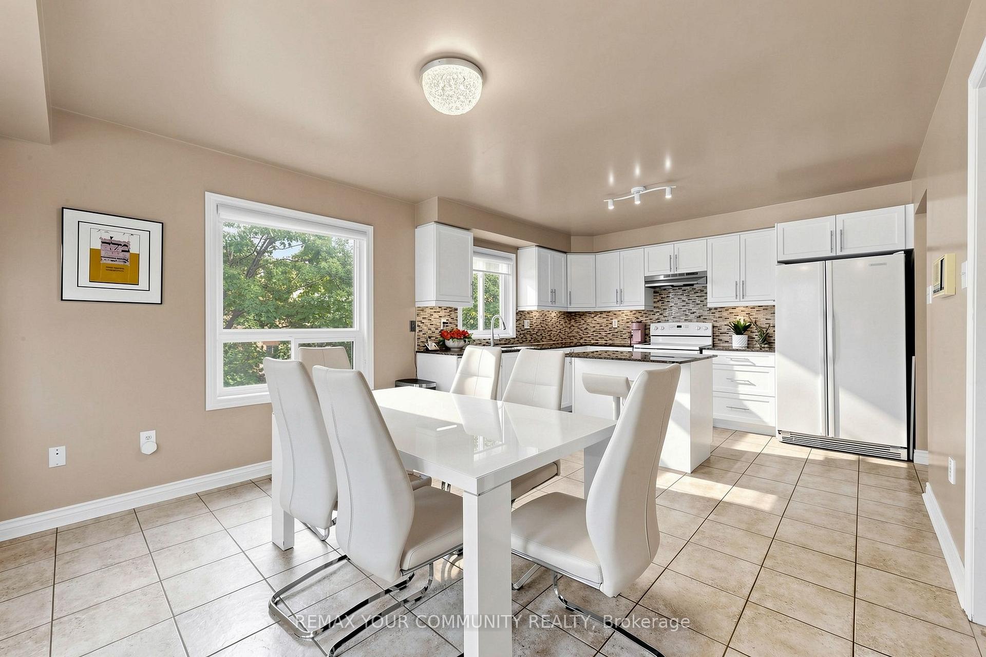 Photo 21 of 1 Edenbridge Drive, Vaughan, Beverley Glen — HOMEH