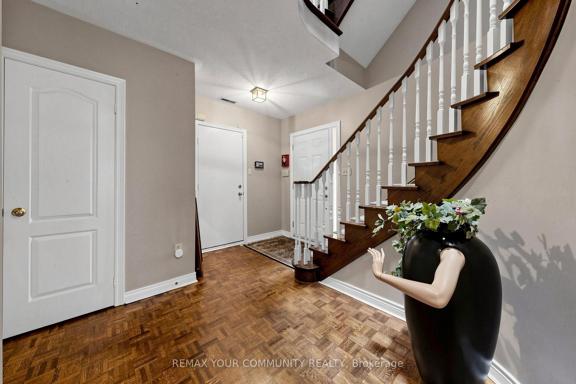 Photo 28 of 1 Edenbridge Drive, Vaughan, Beverley Glen — HOMEH