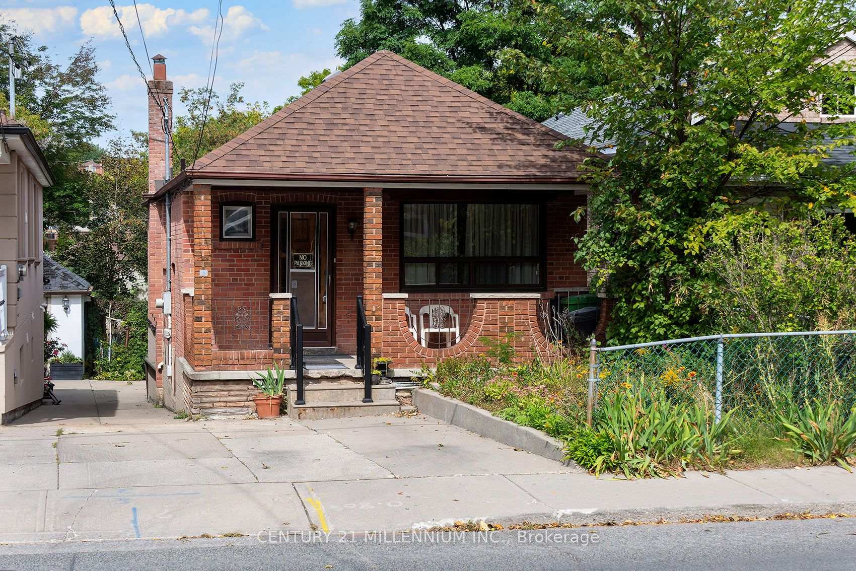 Photo of 16 Rochdale Avenue