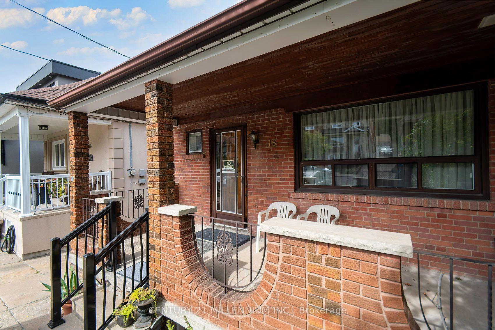 Photo 2 of 16 Rochdale Avenue, Toronto, Caledonia-Fairbank — HOMEH