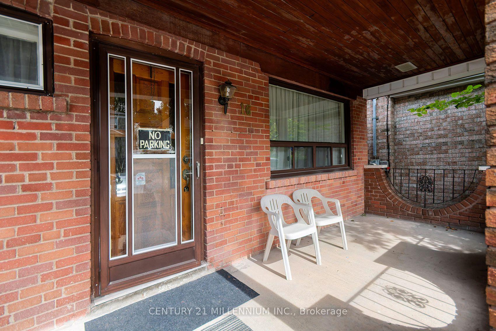 Photo 6 of 16 Rochdale Avenue, Toronto, Caledonia-Fairbank — HOMEH