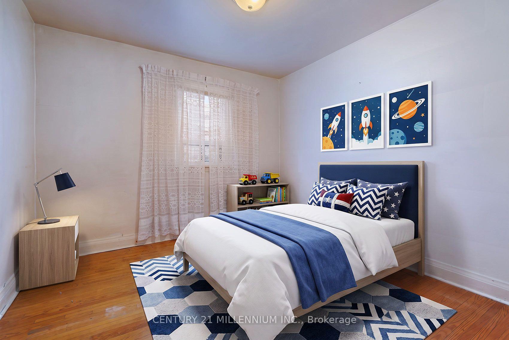 Photo 17 of 16 Rochdale Avenue, Toronto, Caledonia-Fairbank — HOMEH