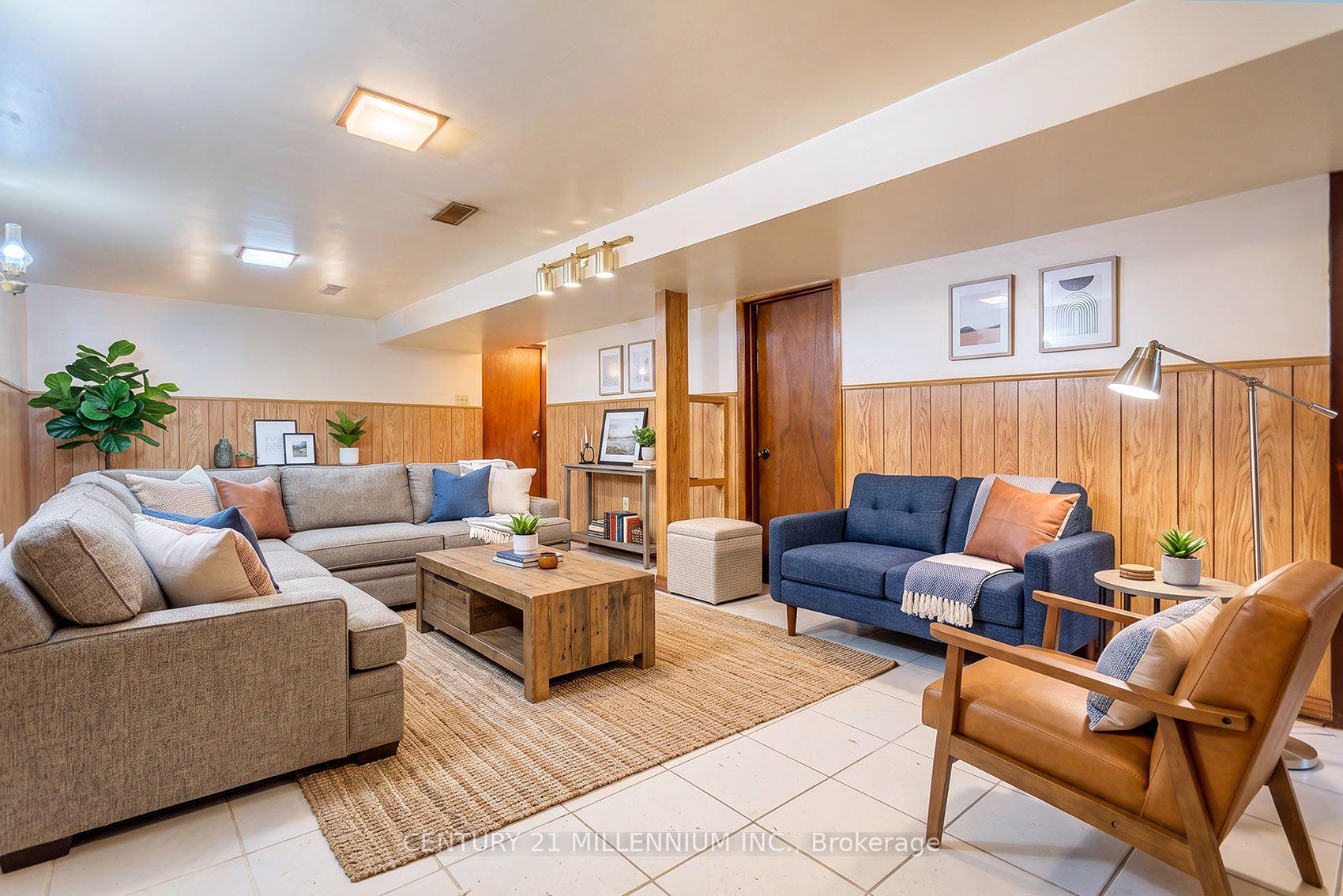 Photo 25 of 16 Rochdale Avenue, Toronto, Caledonia-Fairbank — HOMEH