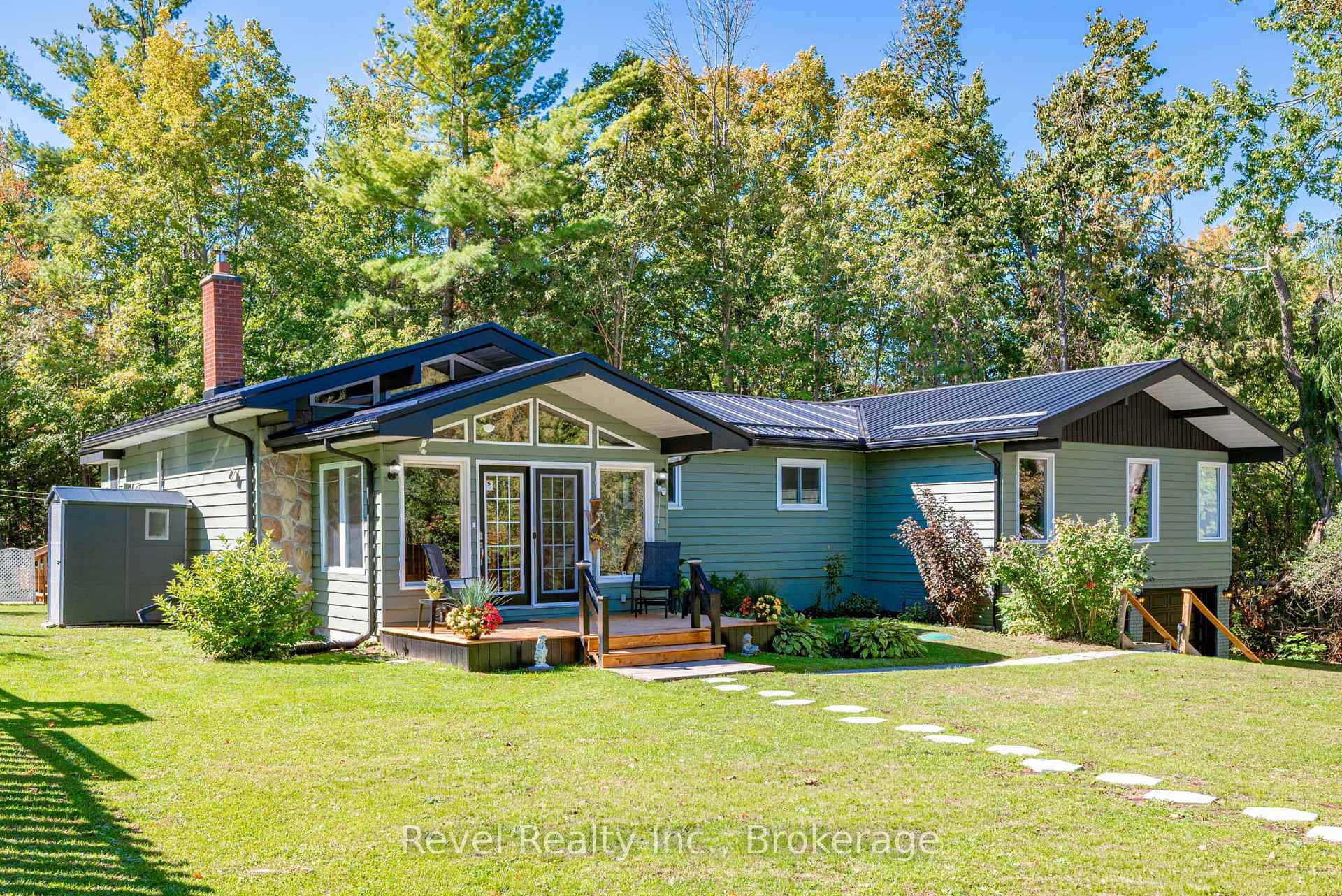 Photo 2 of 12 Alpine Crescent, Trent Lakes — HOMEH