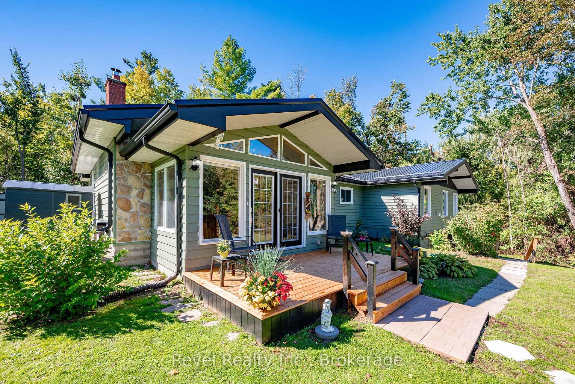 Photo 4 of 12 Alpine Crescent, Trent Lakes — HOMEH