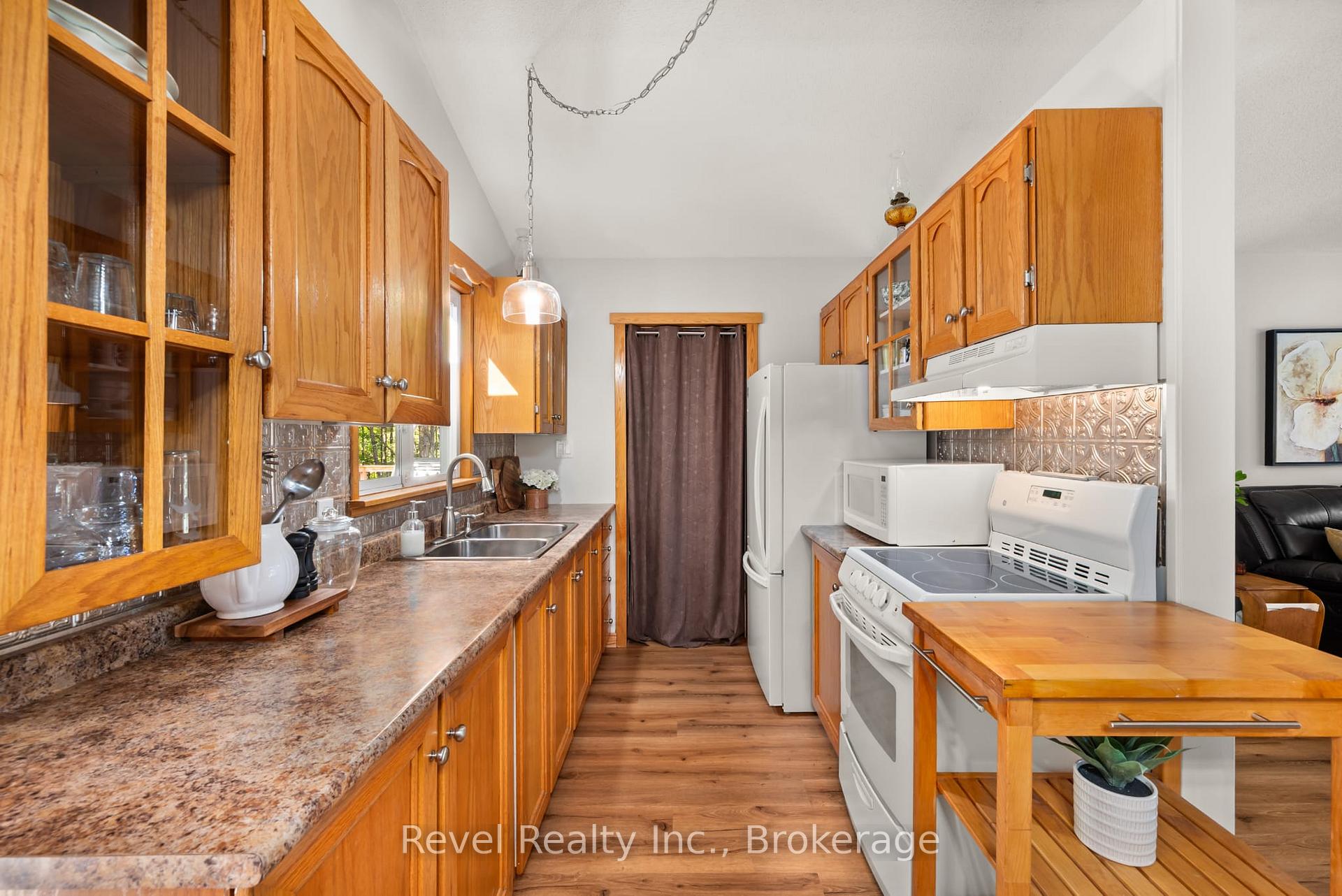 Photo 20 of 12 Alpine Crescent, Trent Lakes — HOMEH