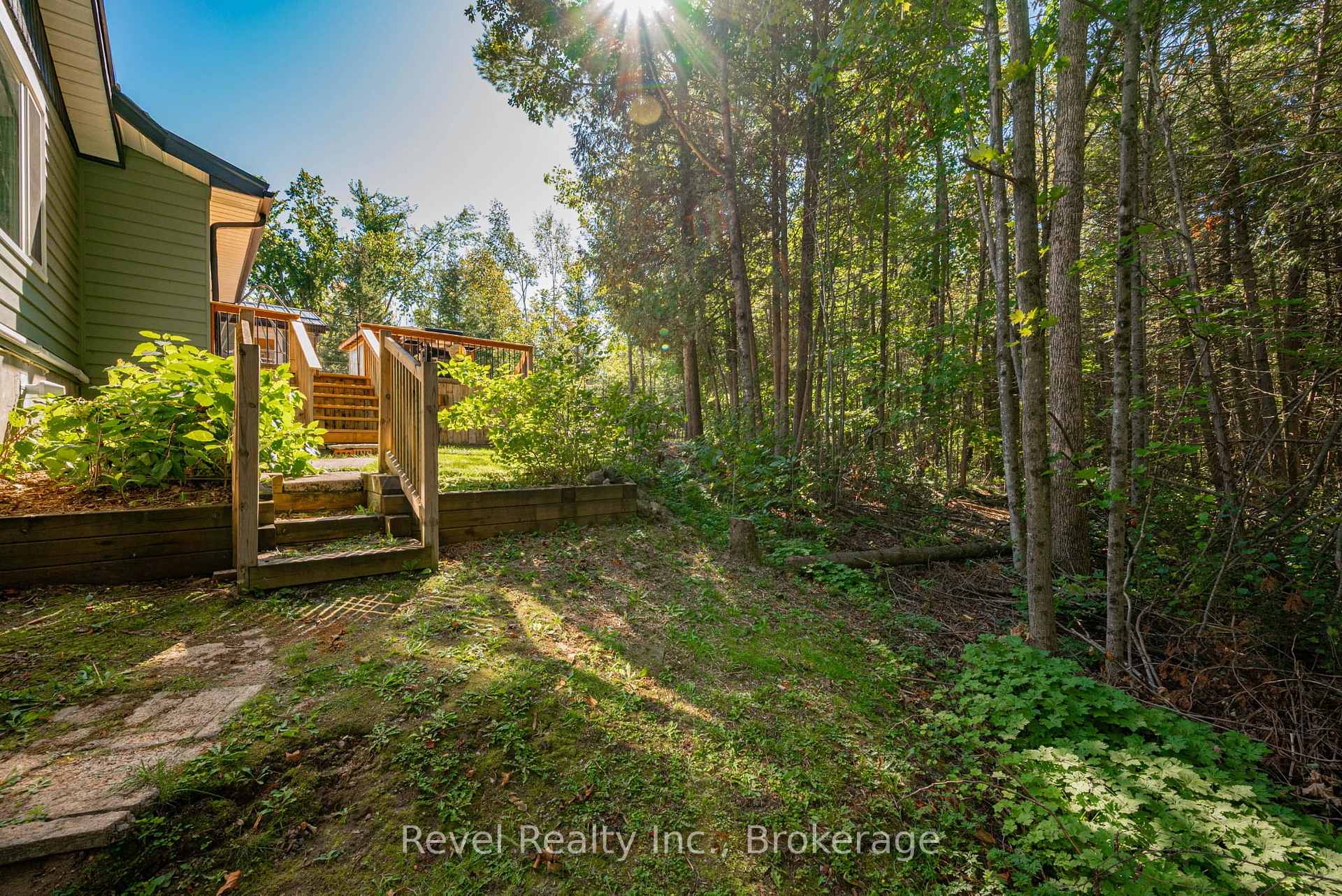 Photo 32 of 12 Alpine Crescent, Trent Lakes — HOMEH