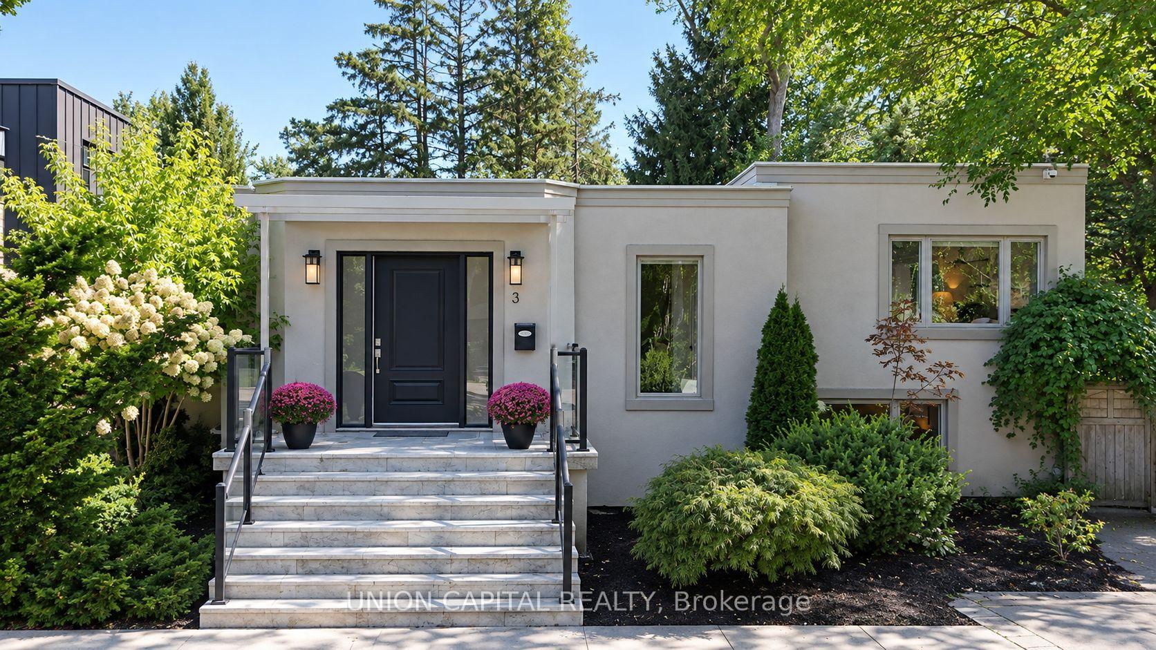 Photo 2 of 3 Elton Crescent, Etobicoke, Long Branch — HOMEH