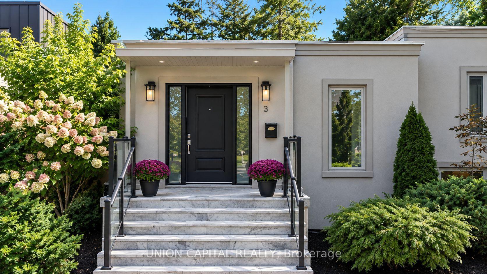 Photo 3 of 3 Elton Crescent, Etobicoke, Long Branch — HOMEH