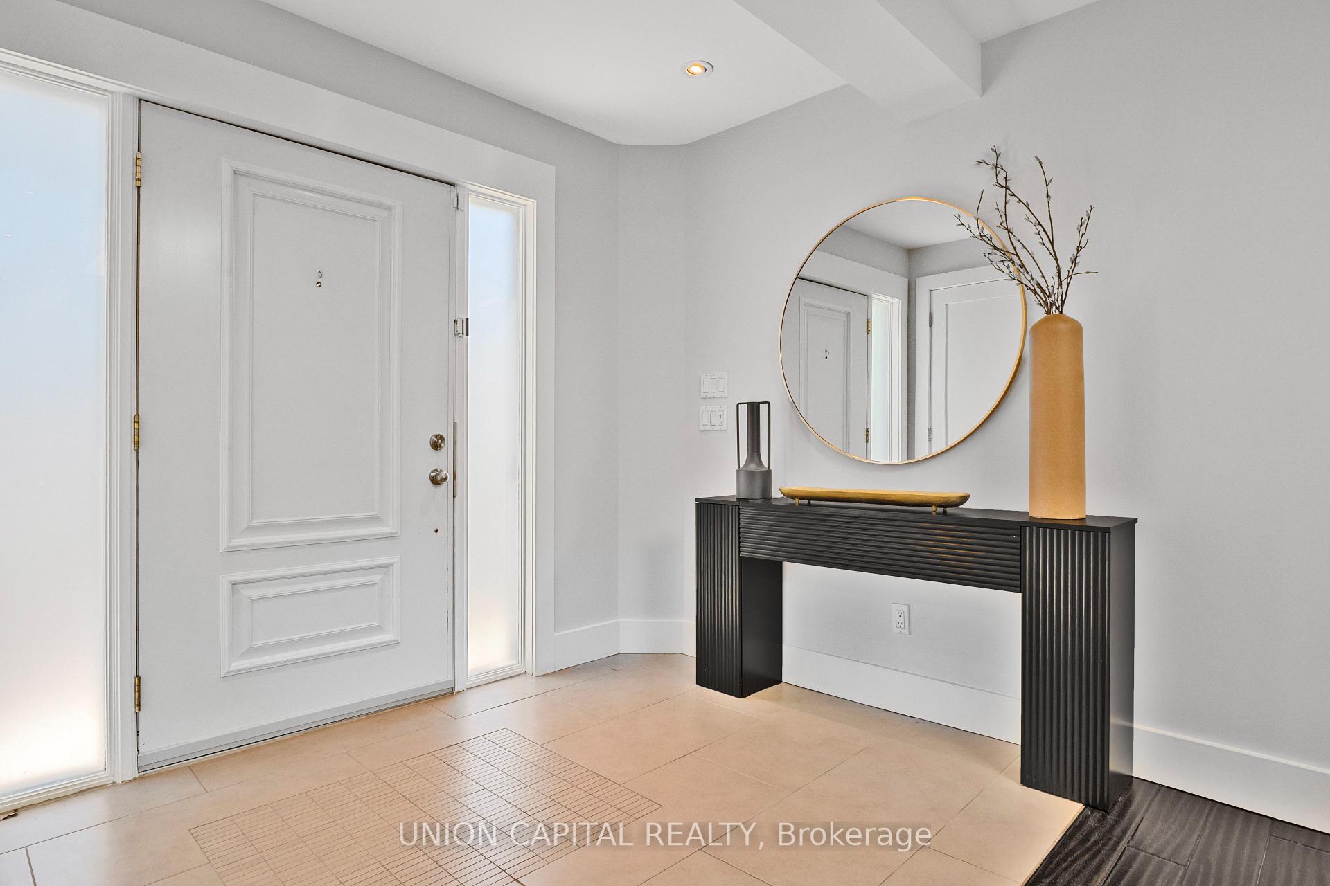 Photo 4 of 3 Elton Crescent, Etobicoke, Long Branch — HOMEH