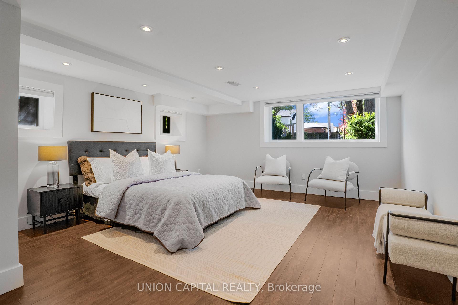 Photo 27 of 3 Elton Crescent, Etobicoke, Long Branch — HOMEH