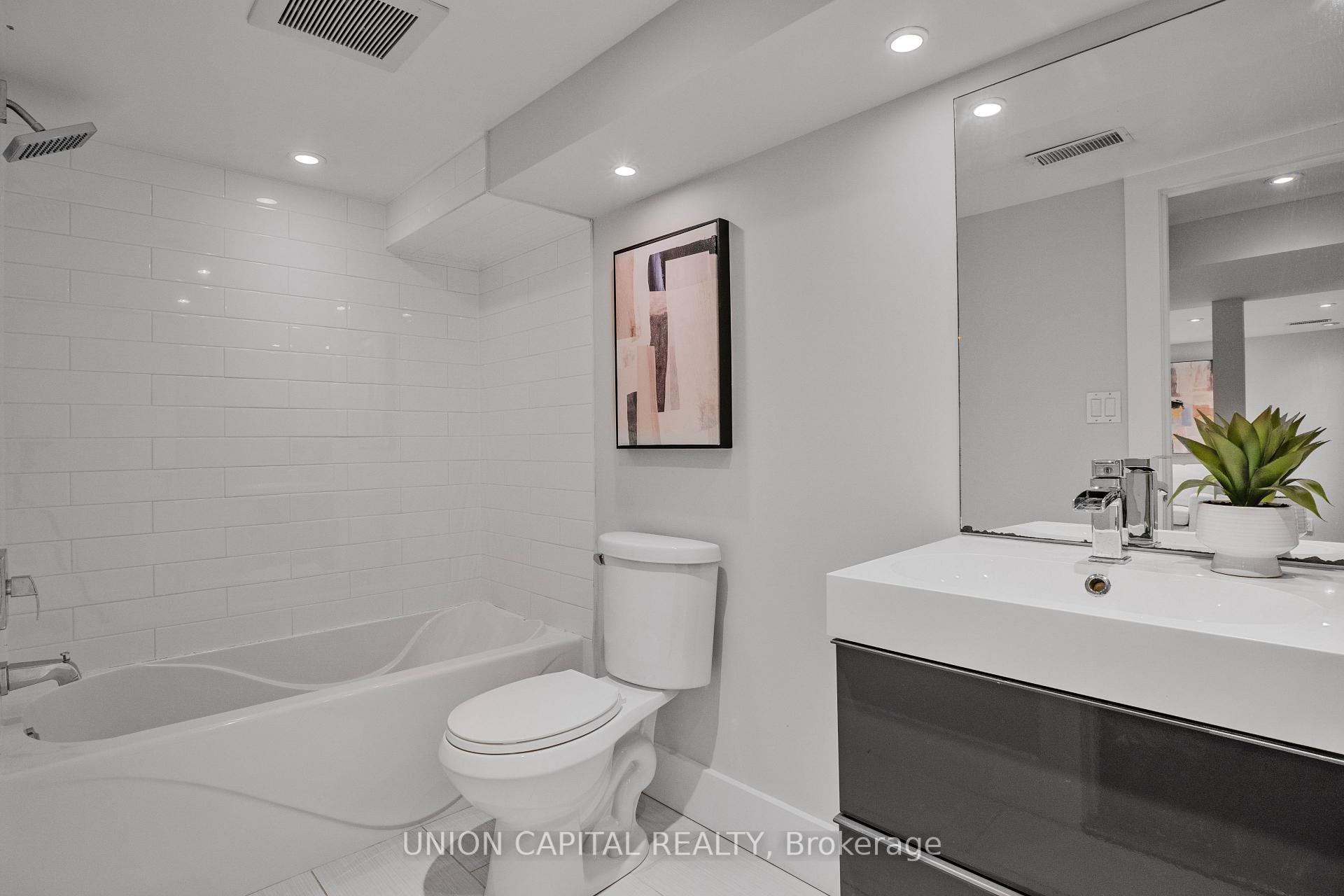 Photo 31 of 3 Elton Crescent, Etobicoke, Long Branch — HOMEH