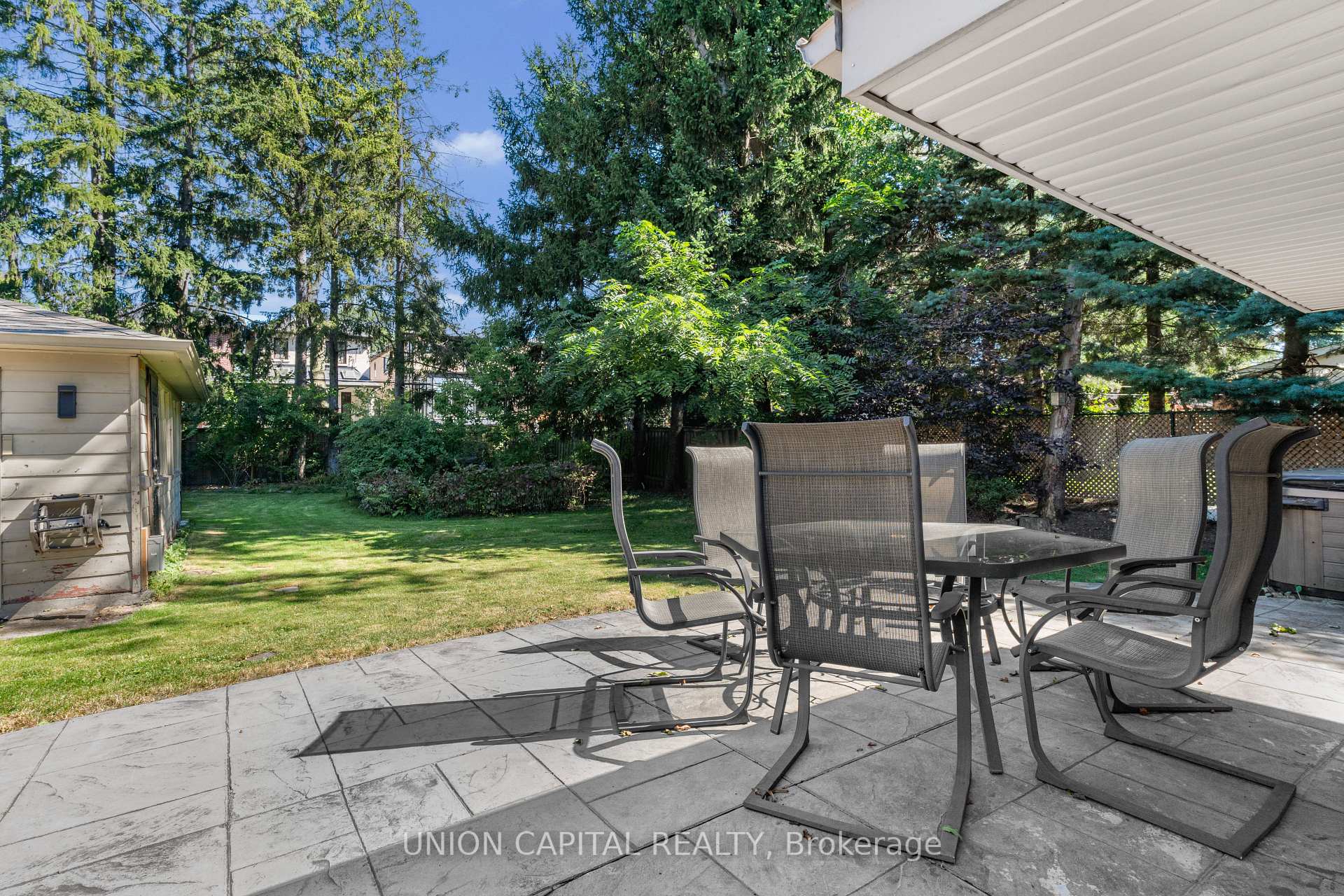 Photo 35 of 3 Elton Crescent, Etobicoke, Long Branch — HOMEH