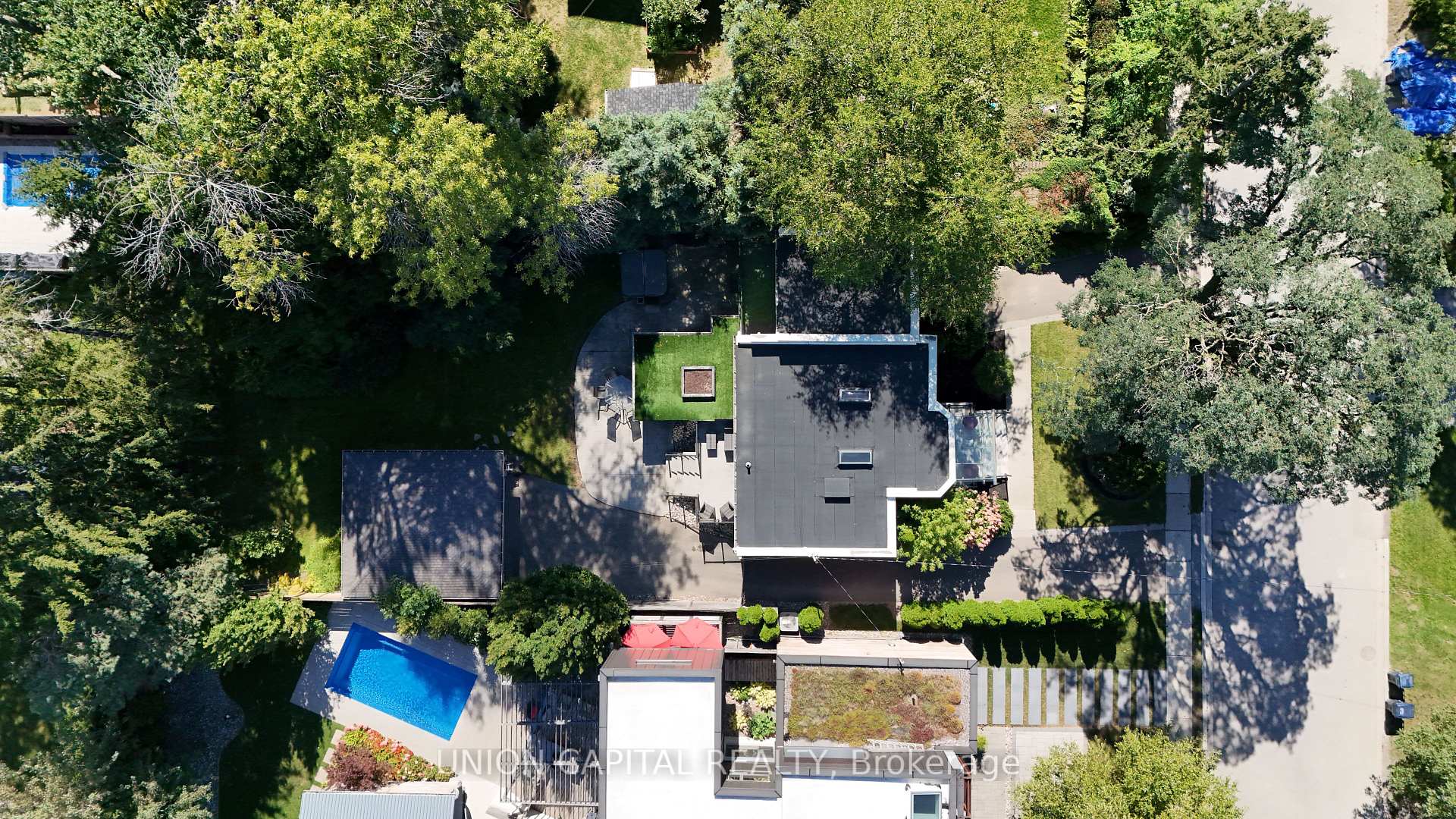 Photo 41 of 3 Elton Crescent, Etobicoke, Long Branch — HOMEH