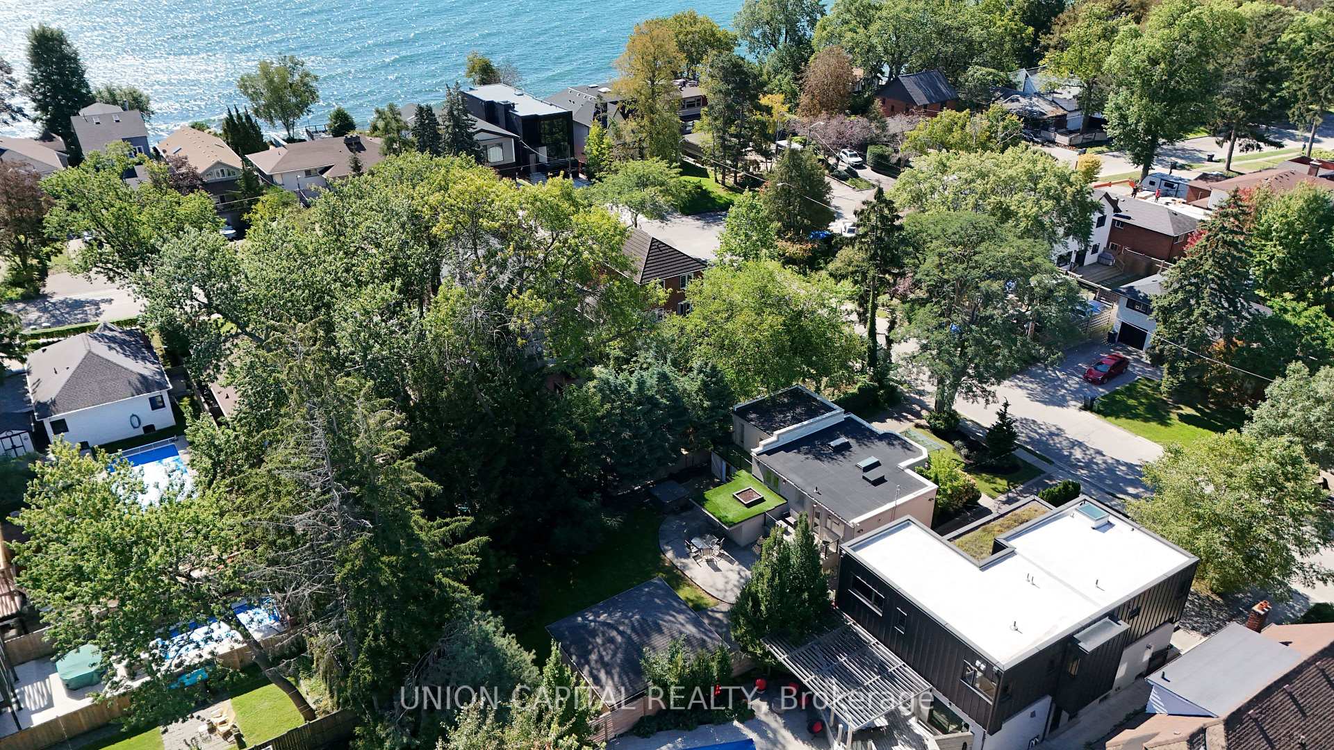 Photo 46 of 3 Elton Crescent, Etobicoke, Long Branch — HOMEH