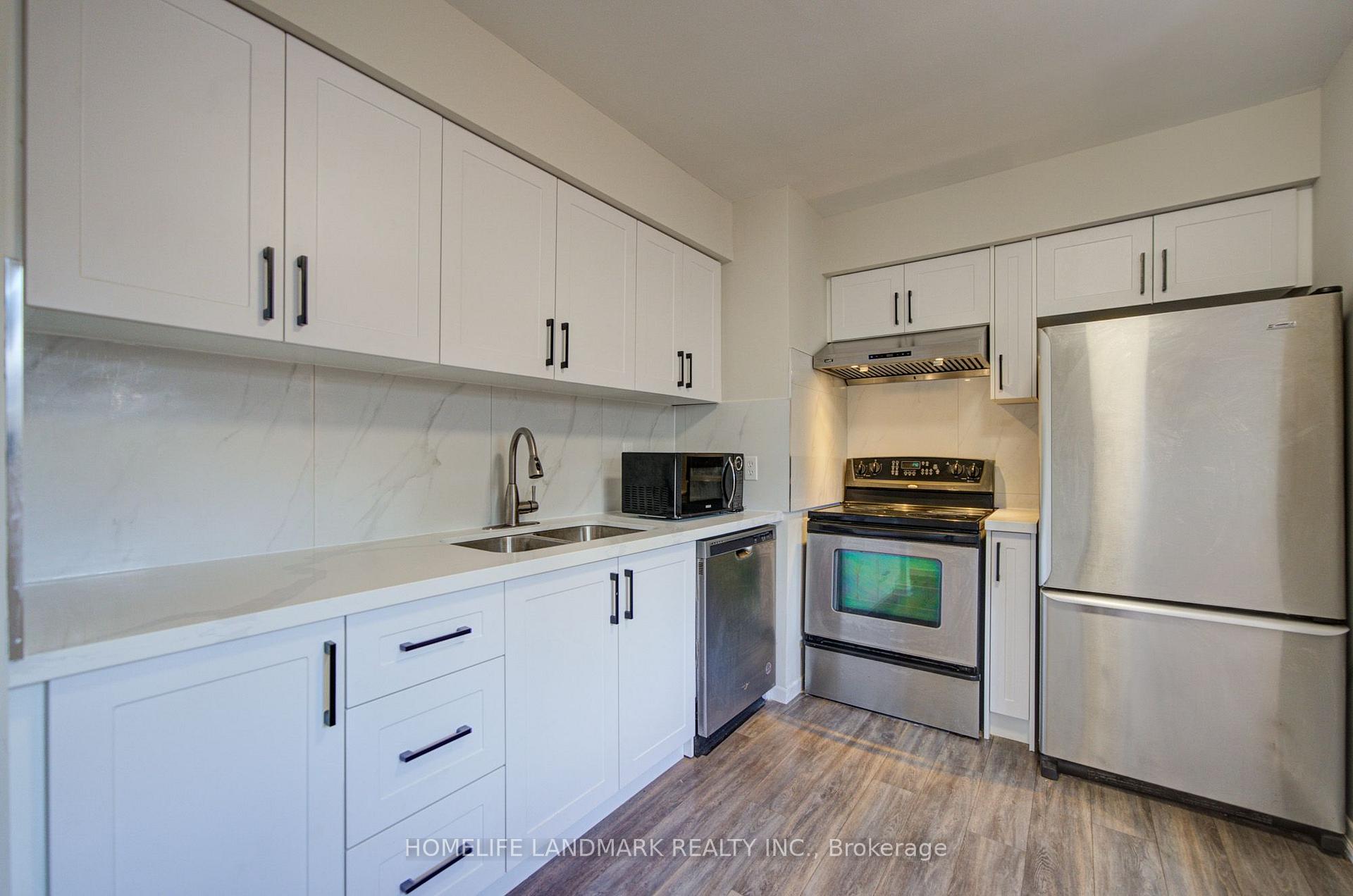Photo 16 of 341 Blue Grass Boulevard, Richmond Hill, Crosby — HOMEH