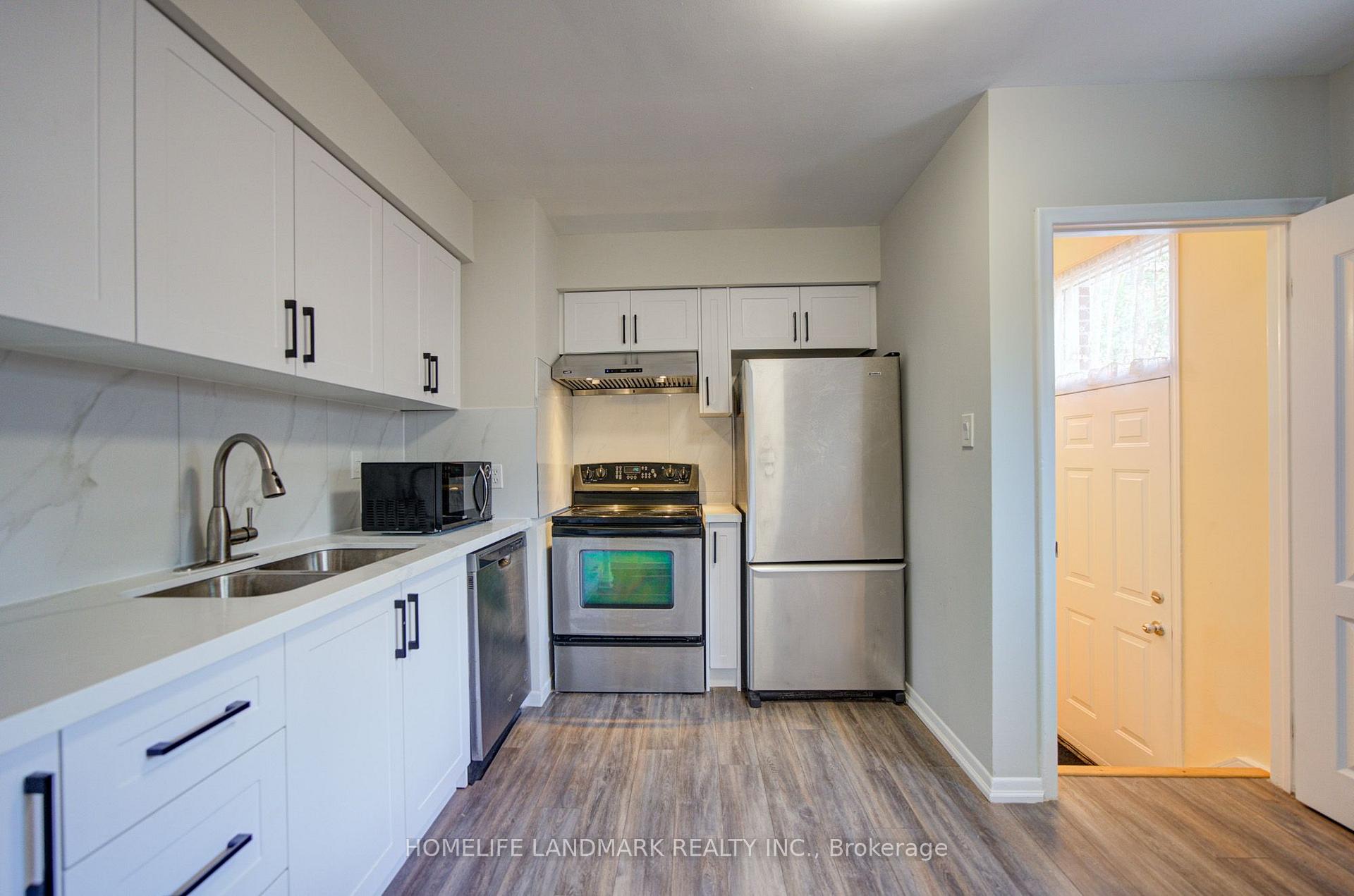 Photo 19 of 341 Blue Grass Boulevard, Richmond Hill, Crosby — HOMEH