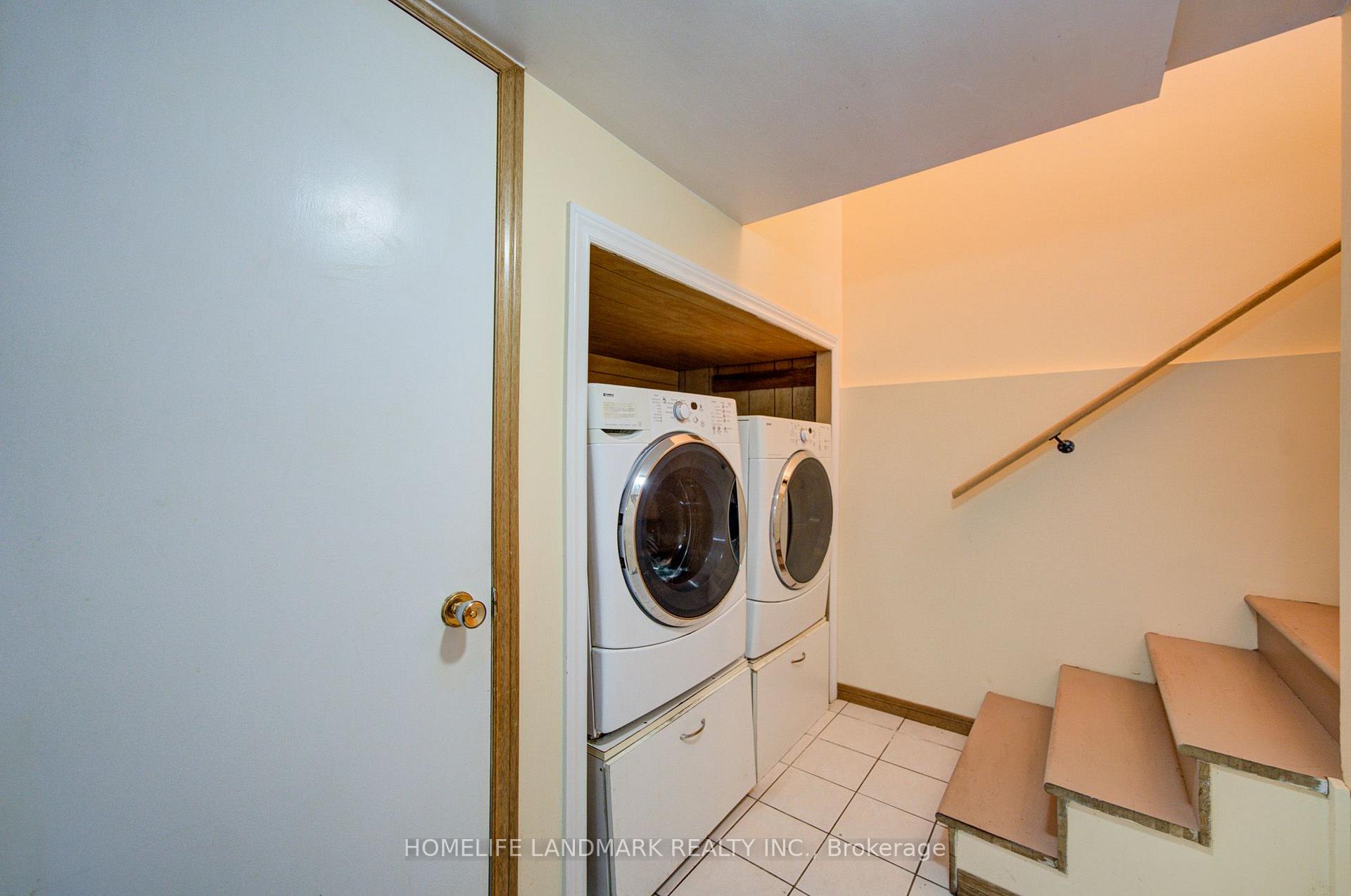 Photo 20 of 341 Blue Grass Boulevard, Richmond Hill, Crosby — HOMEH