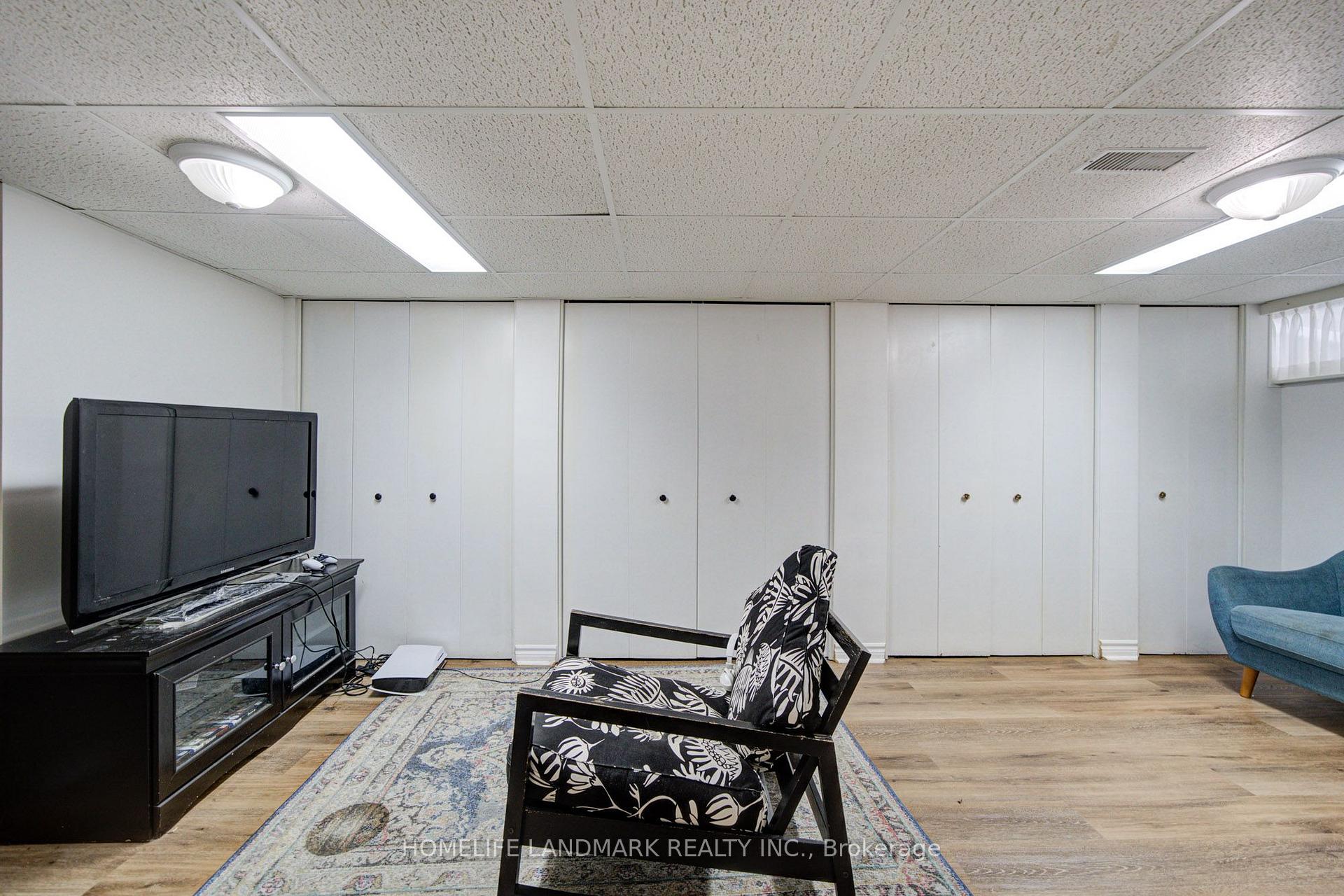 Photo 21 of 341 Blue Grass Boulevard, Richmond Hill, Crosby — HOMEH