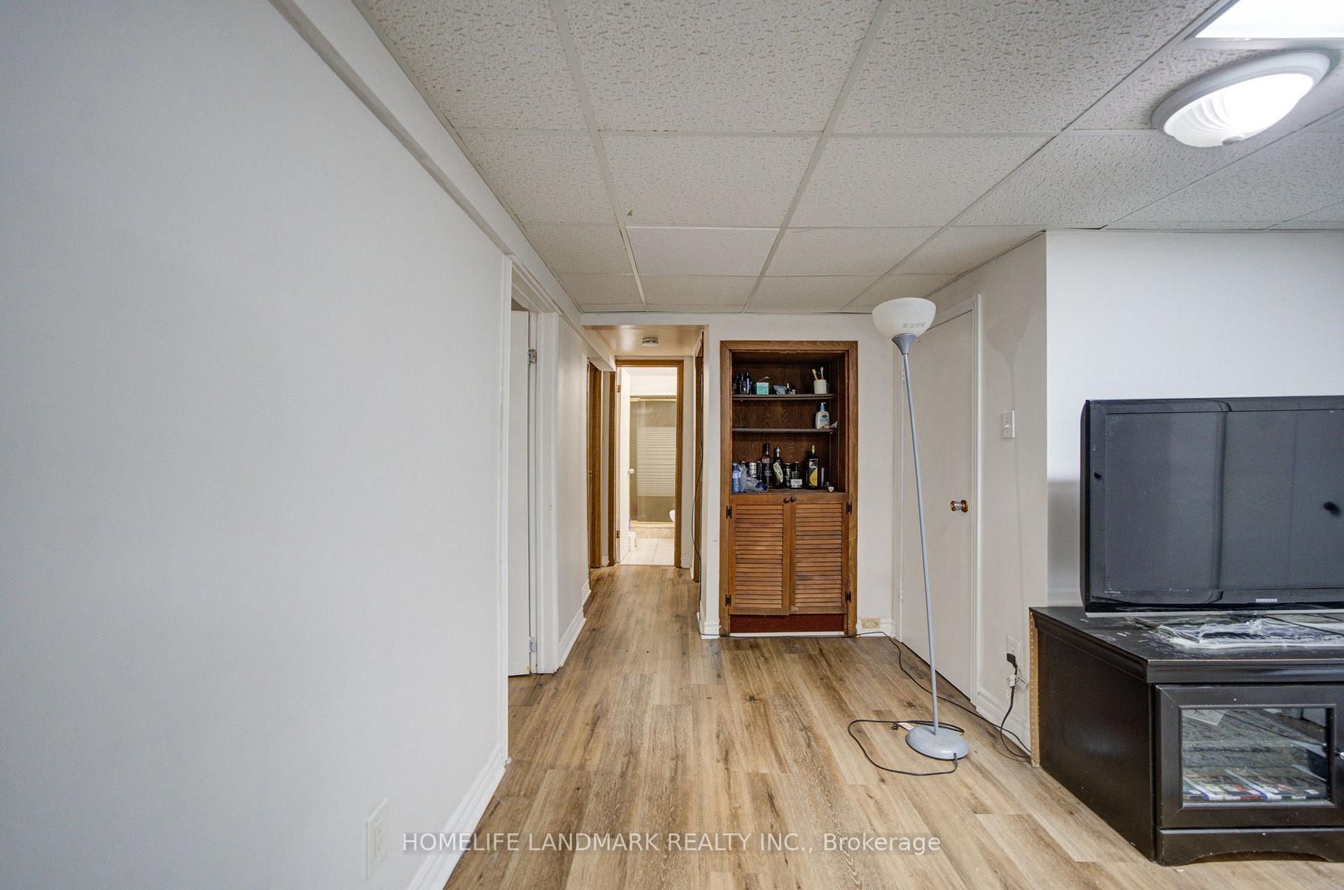 Photo 24 of 341 Blue Grass Boulevard, Richmond Hill, Crosby — HOMEH