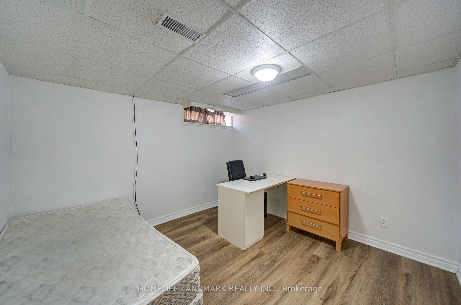 Photo 26 of 341 Blue Grass Boulevard, Richmond Hill, Crosby — HOMEH
