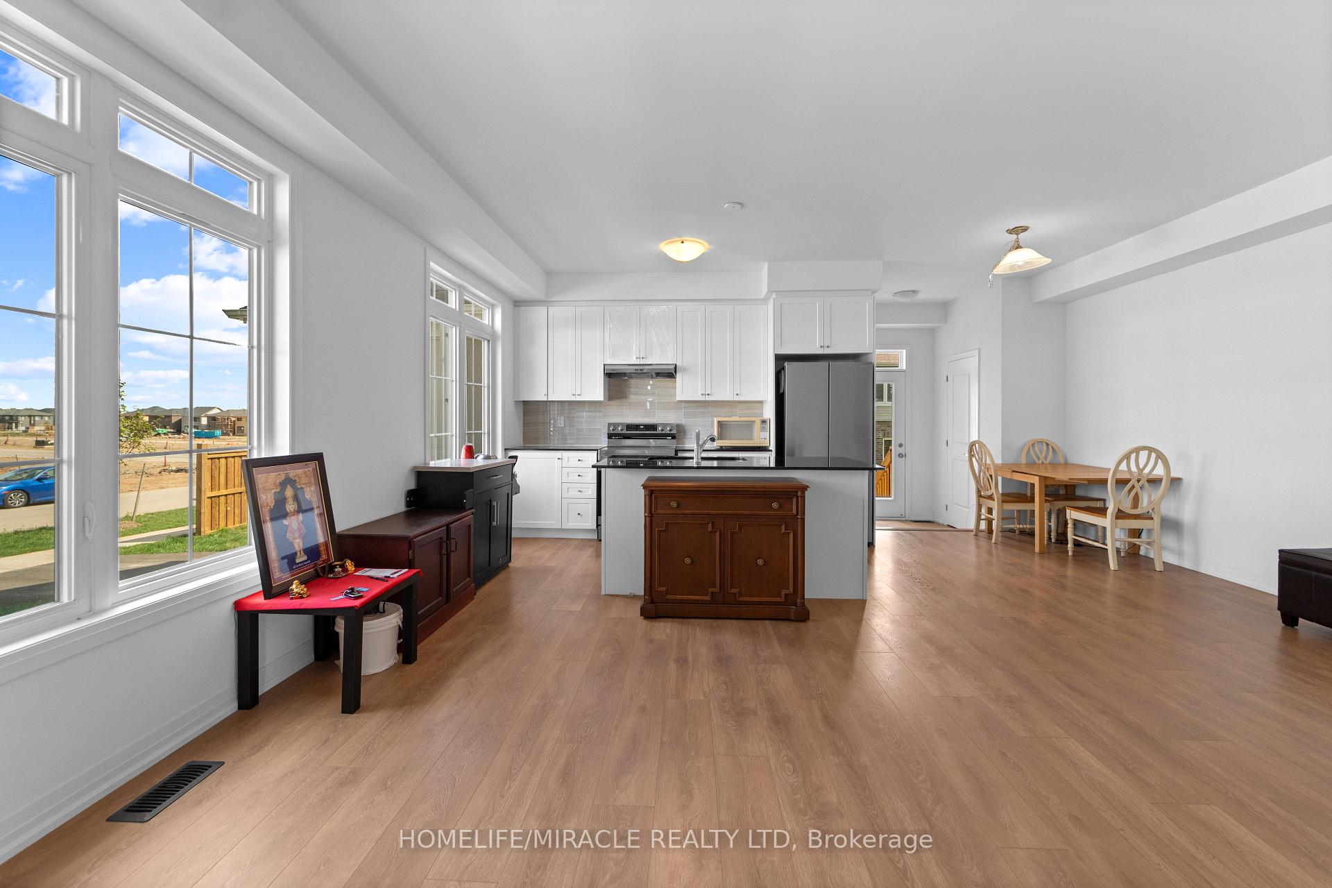 Photo 4 of 95 Gear Avenue, Erin — HOMEH
