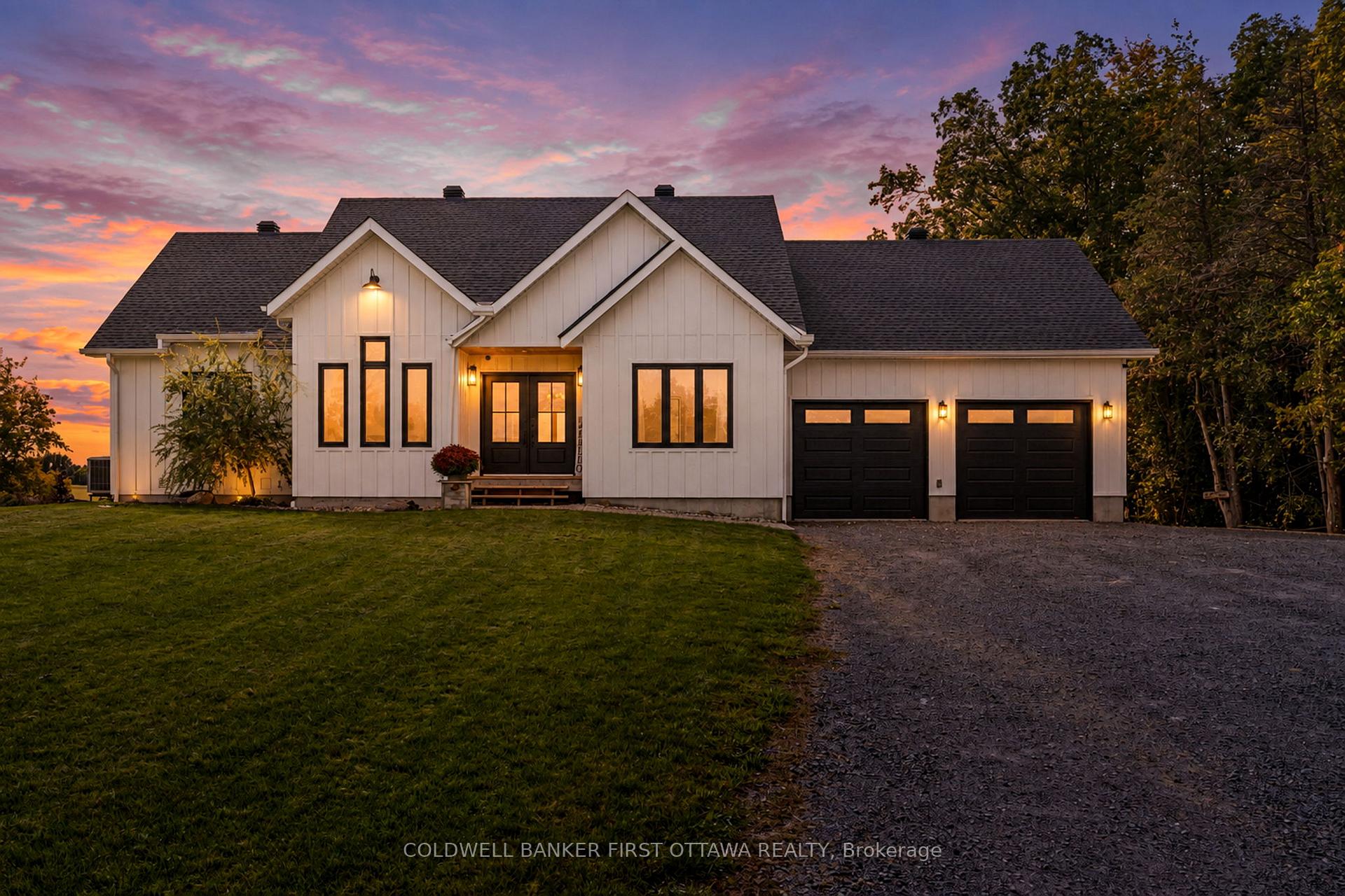 Photo of 6780 Third Line Road S
