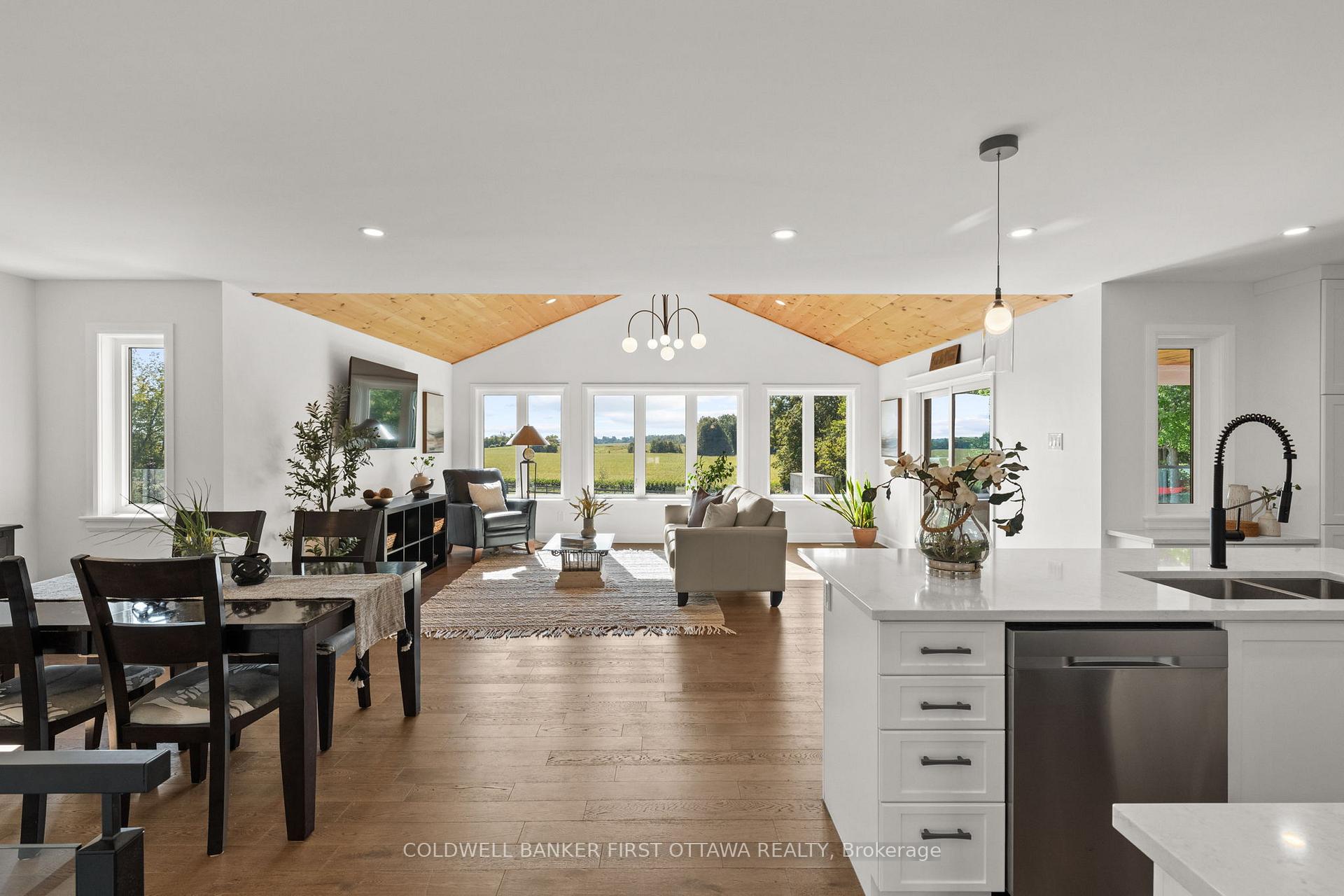 Photo 6 of 6780 Third Line Road S, Ottawa, North Gower — HOMEH