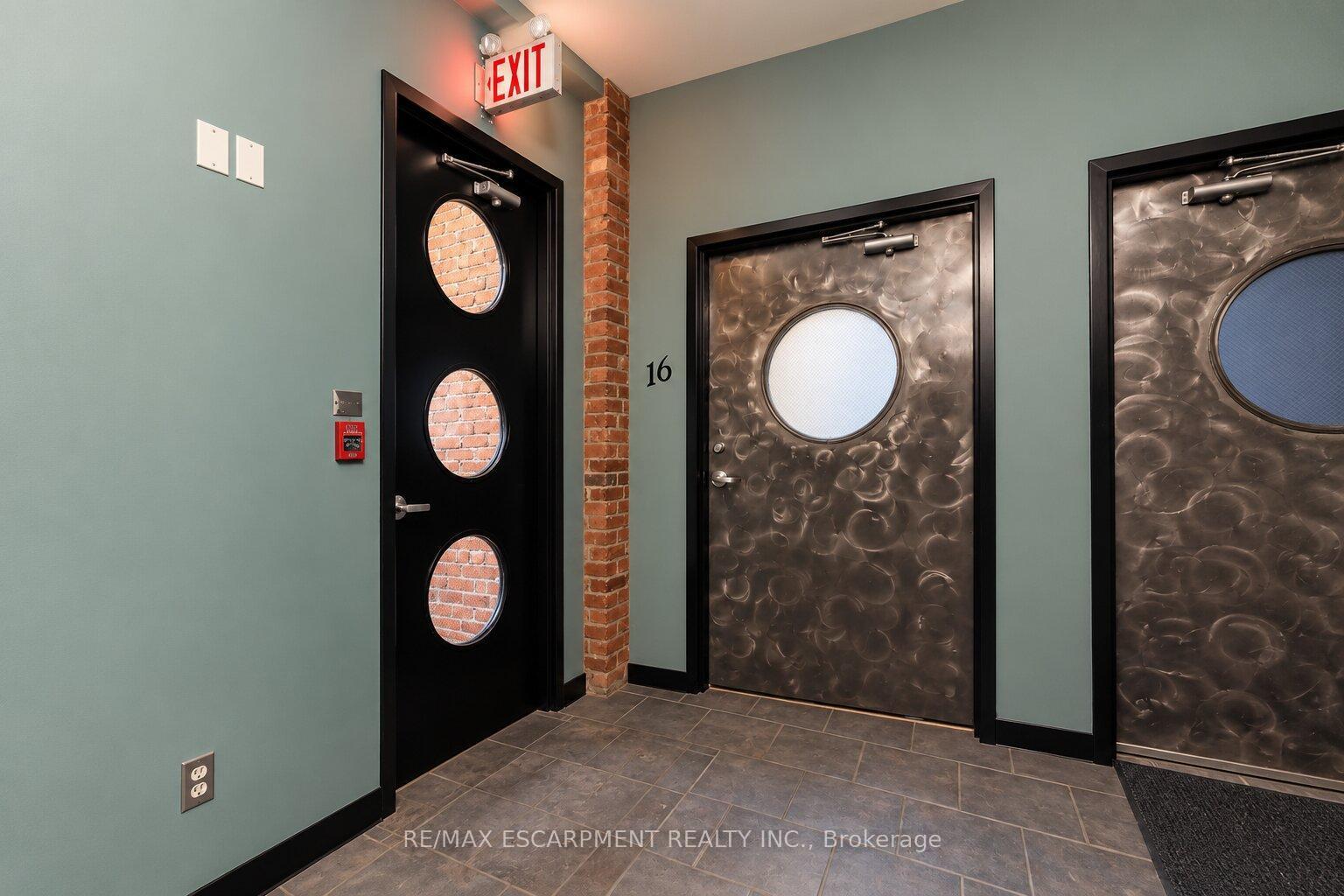 Photo 6 of Unit 16, 357 Hunter Street W, Hamilton, Kirkendall — HOMEH