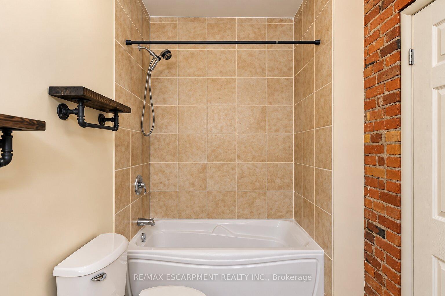 Photo 17 of Unit 16, 357 Hunter Street W, Hamilton, Kirkendall — HOMEH