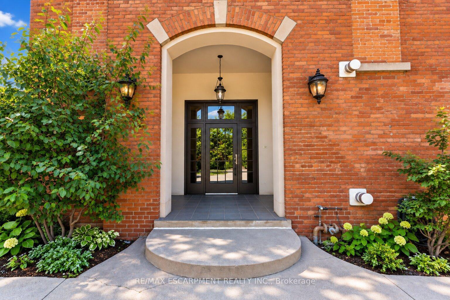 Photo 30 of Unit 16, 357 Hunter Street W, Hamilton, Kirkendall — HOMEH