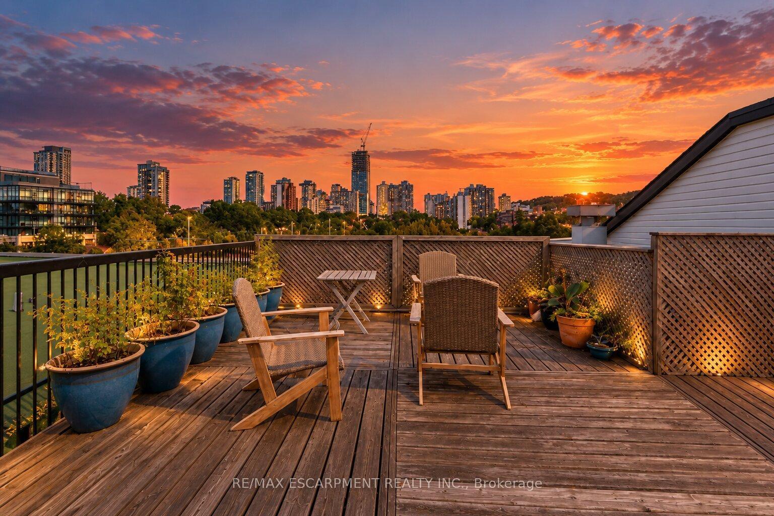 Photo 35 of Unit 16, 357 Hunter Street W, Hamilton, Kirkendall — HOMEH