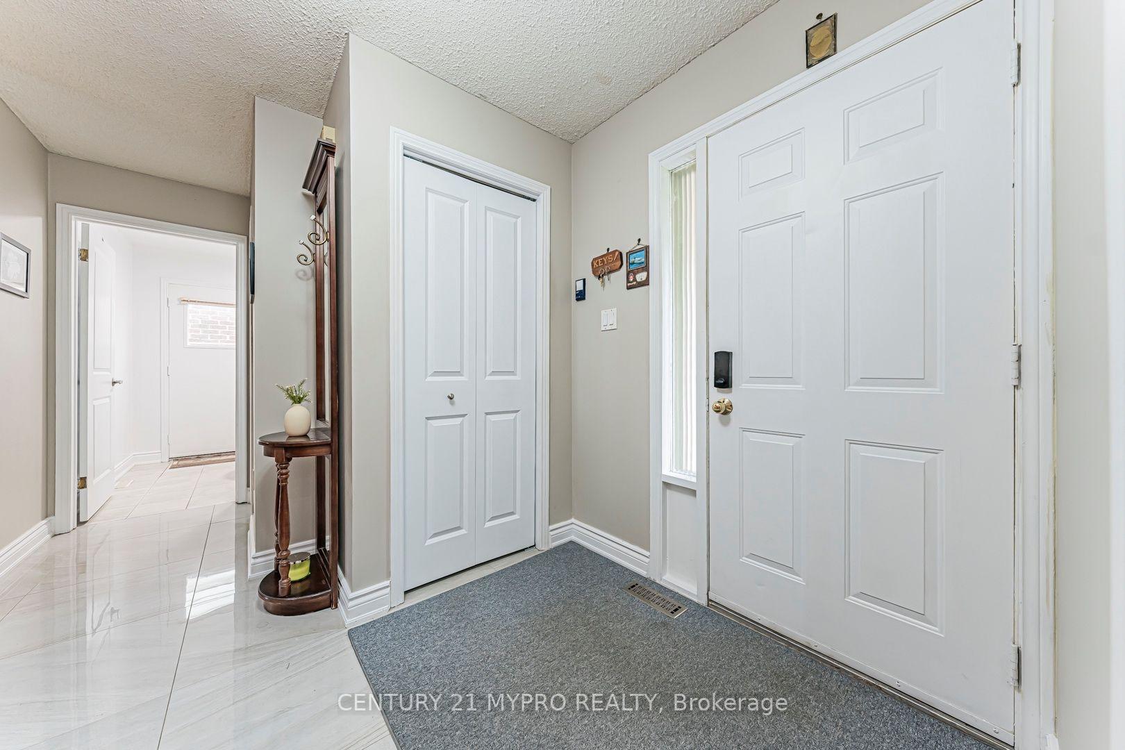 Photo 7 of 35 Wheeling Drive, Scarborough, Rouge — HOMEH