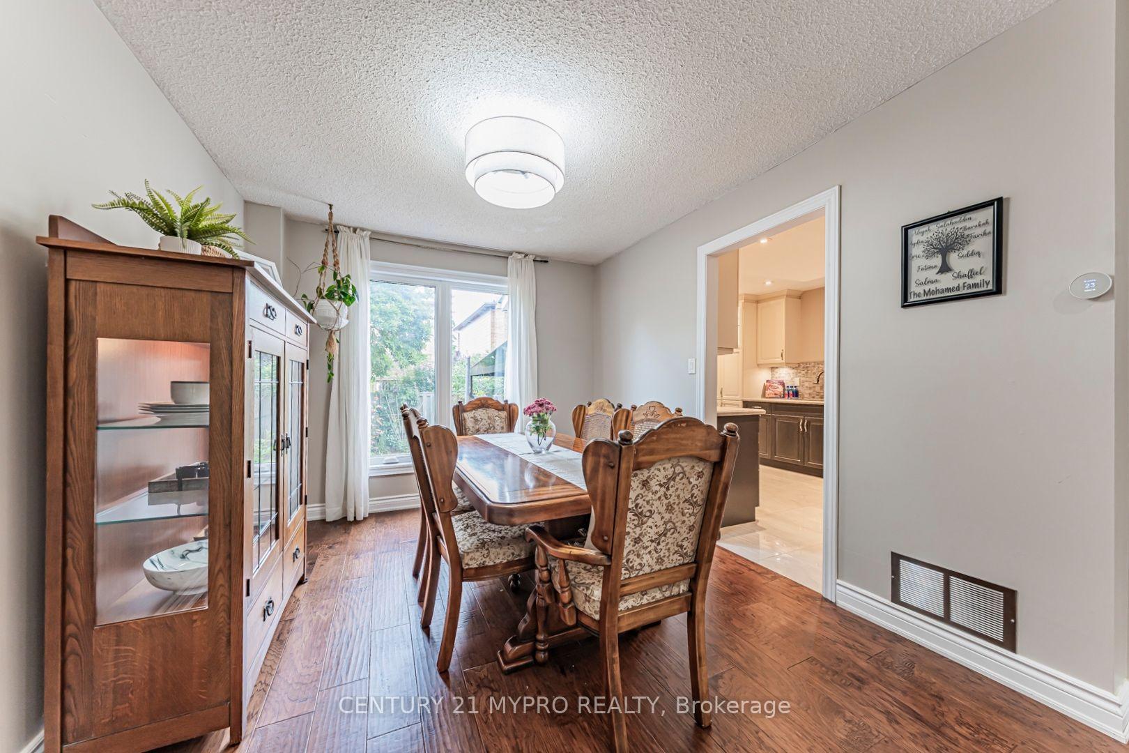 Photo 11 of 35 Wheeling Drive, Scarborough, Rouge — HOMEH