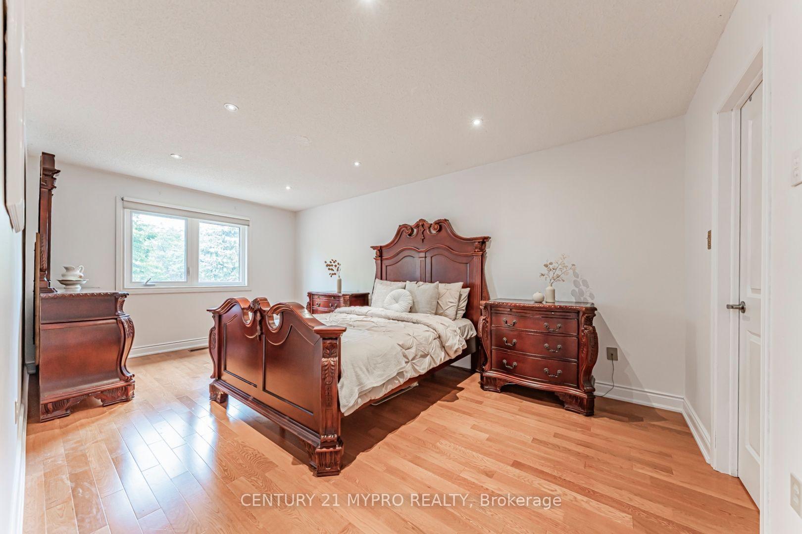Photo 27 of 35 Wheeling Drive, Scarborough, Rouge — HOMEH