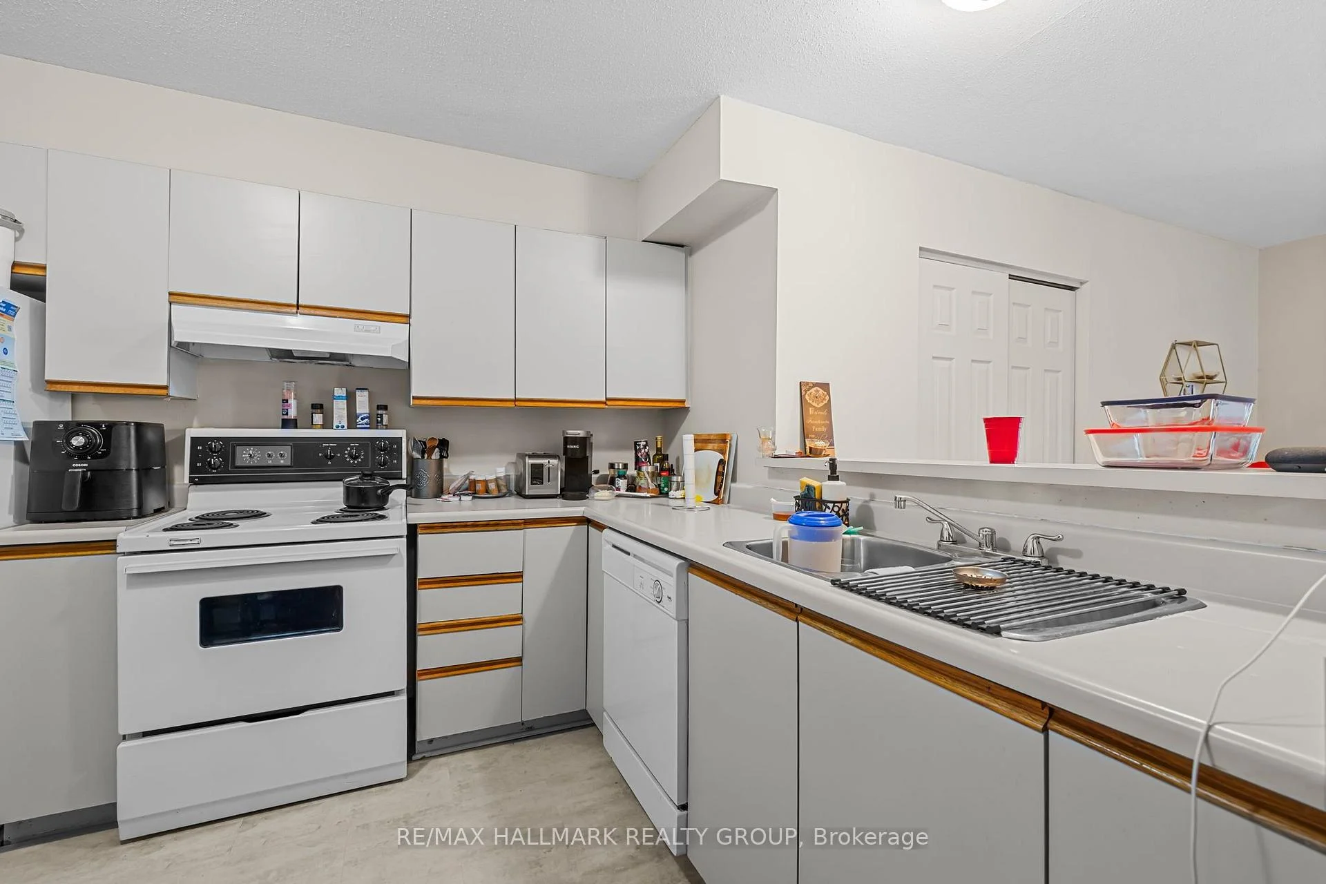 Photo 16 of Unit G, 1035 Cummings Avenue, Ottawa, Cyrville — HOMEH