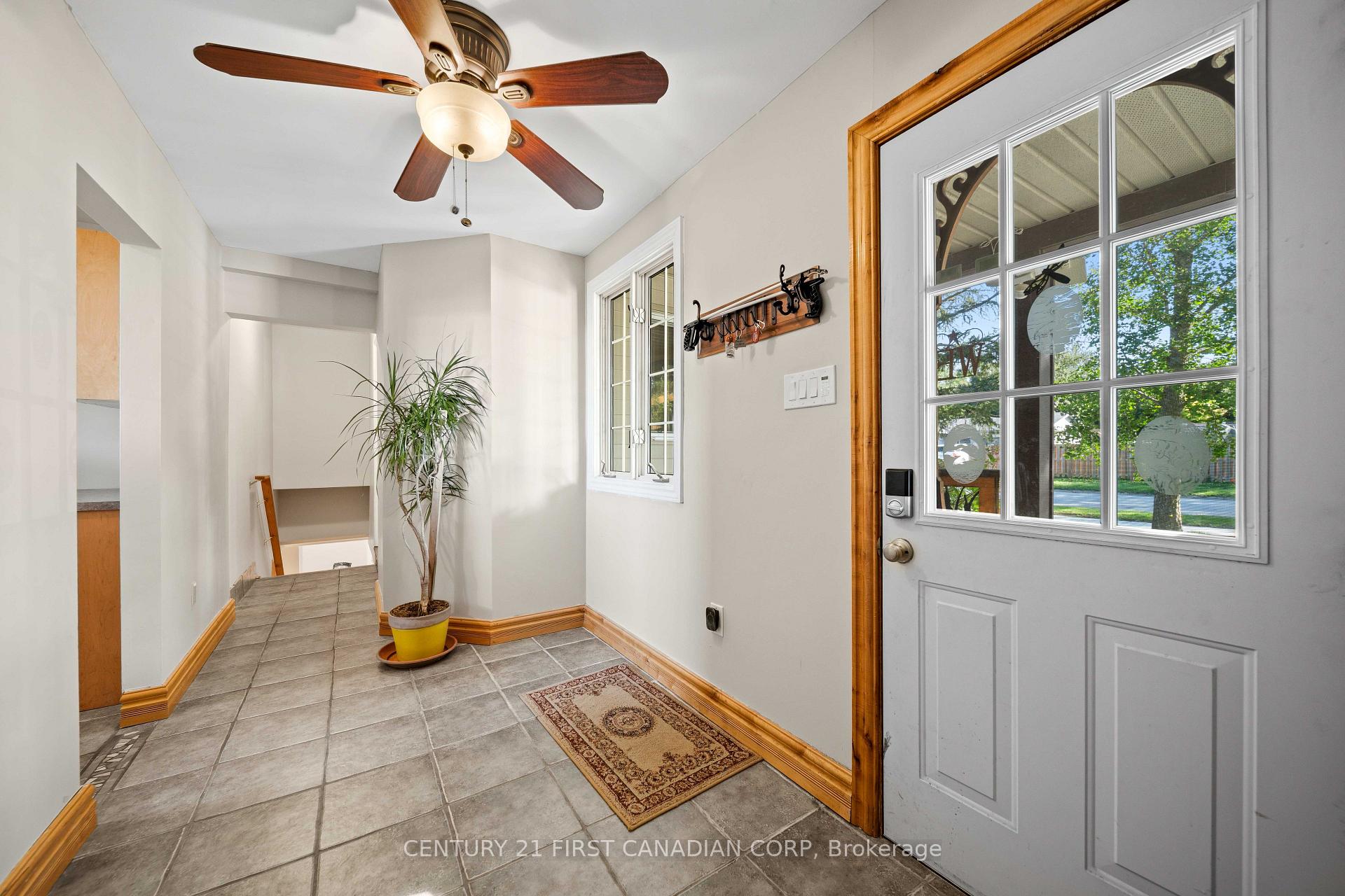 Photo 19 of 101 Kleinfeldt Avenue, Lucan Biddulph, Lucan — HOMEH