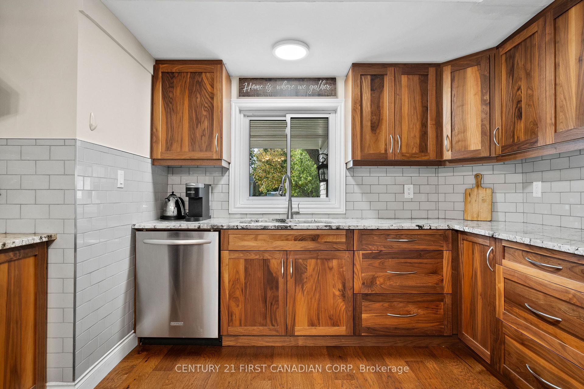 Photo 22 of 101 Kleinfeldt Avenue, Lucan Biddulph, Lucan — HOMEH
