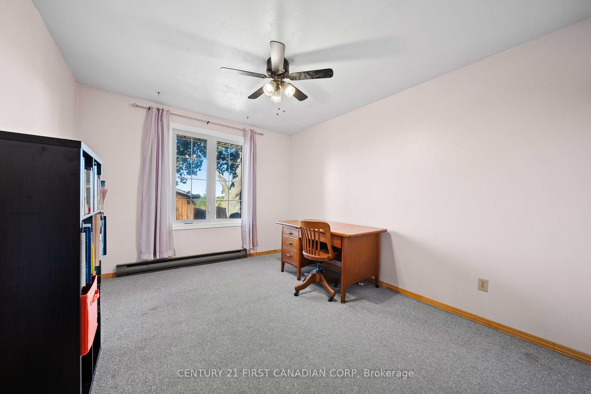 Photo 35 of 101 Kleinfeldt Avenue, Lucan Biddulph, Lucan — HOMEH