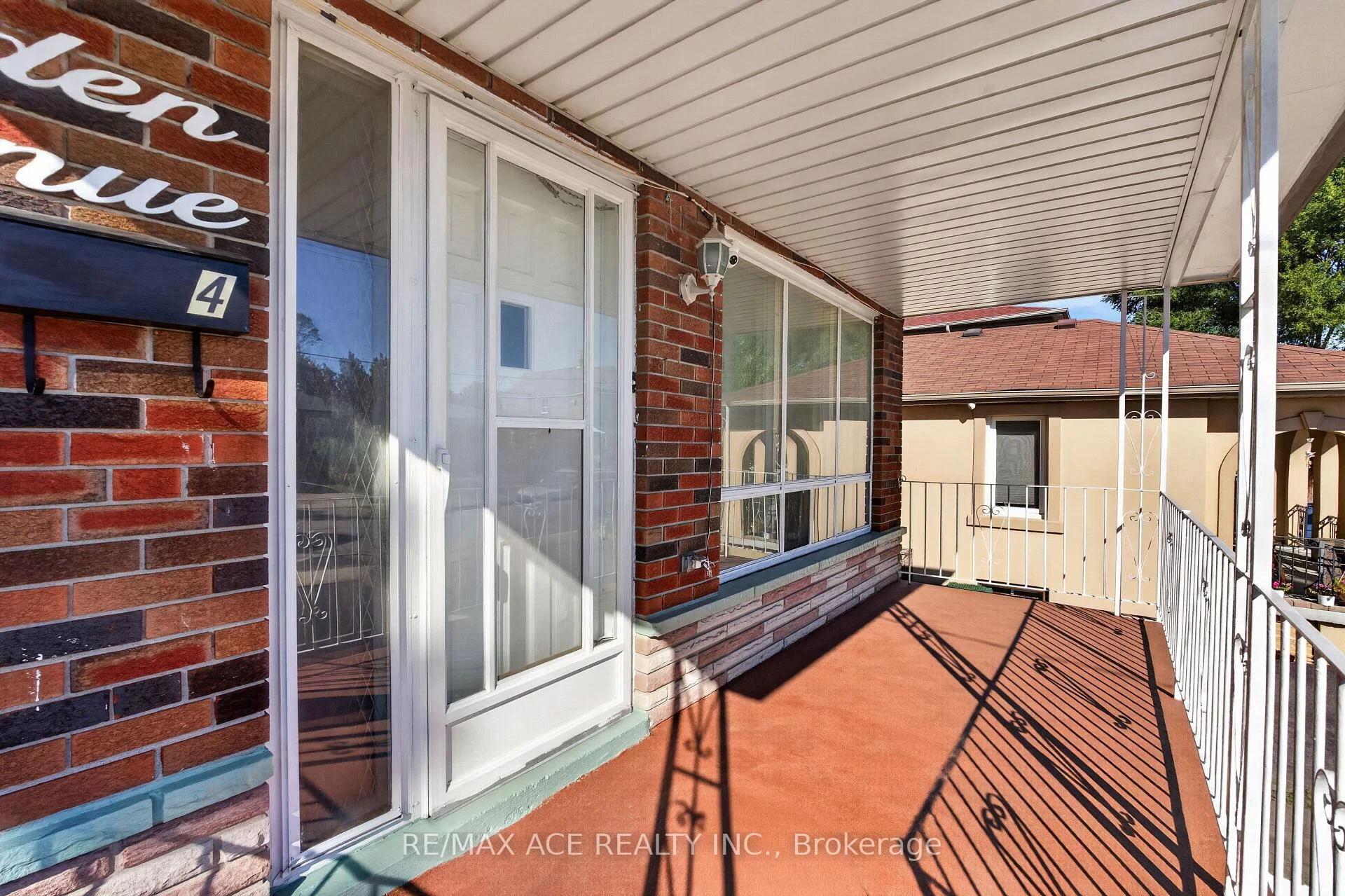 Photo 9 of 4 Linden Avenue, Scarborough, Kennedy Park — HOMEH