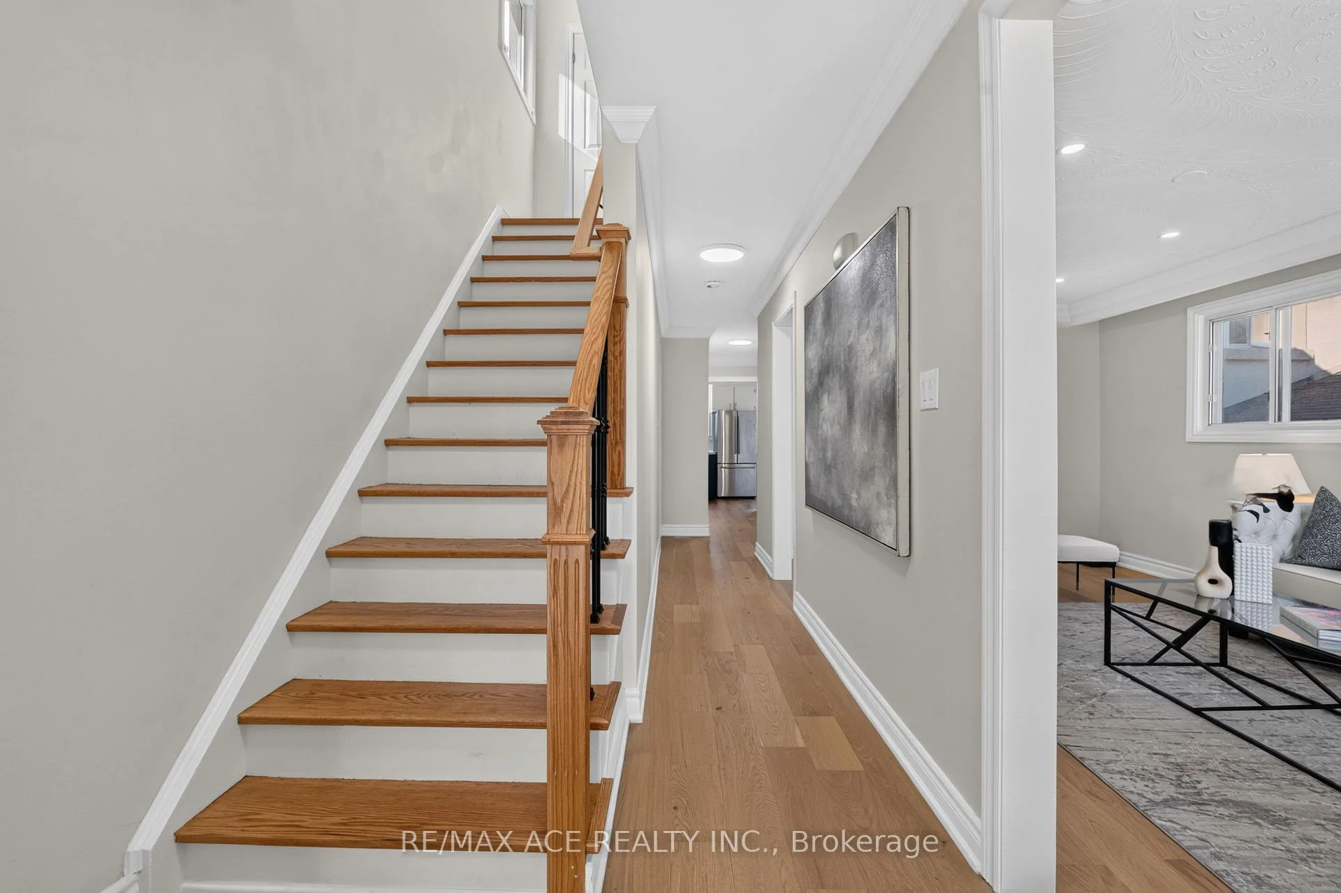 Photo 11 of 4 Linden Avenue, Scarborough, Kennedy Park — HOMEH