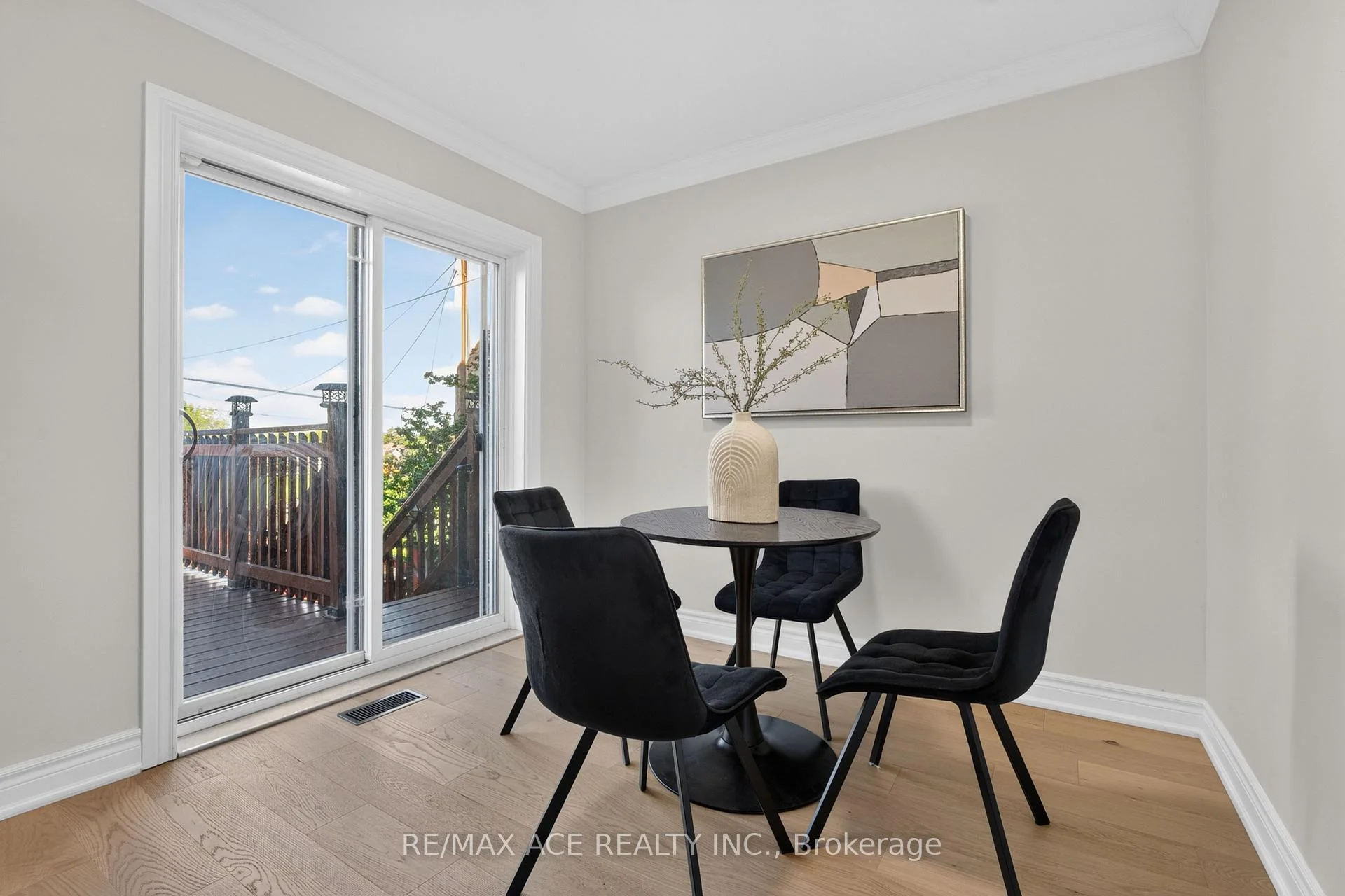 Photo 26 of 4 Linden Avenue, Scarborough, Kennedy Park — HOMEH