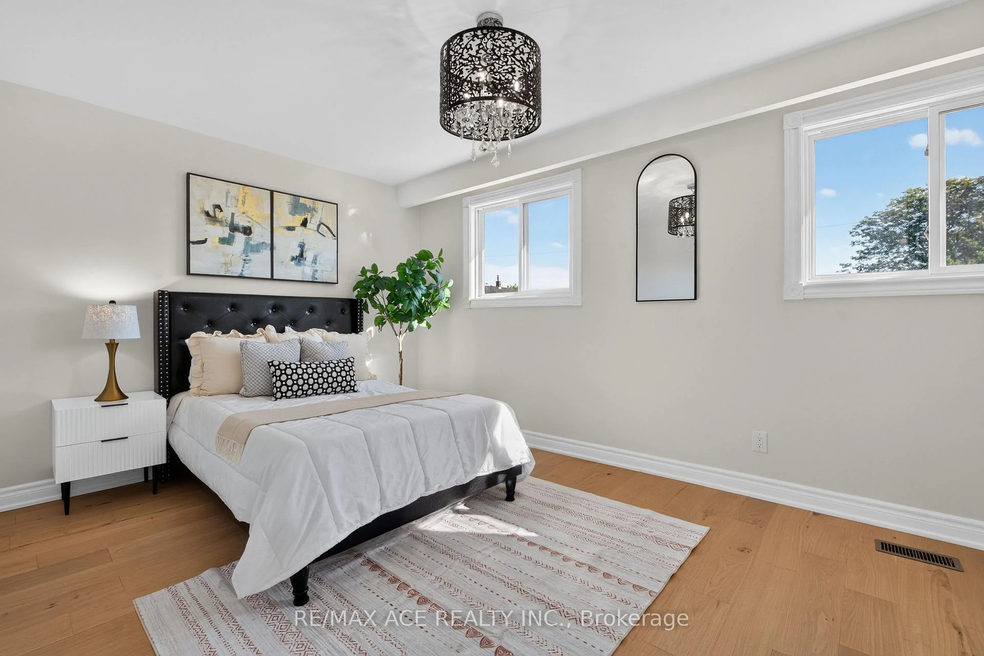 Photo 31 of 4 Linden Avenue, Scarborough, Kennedy Park — HOMEH