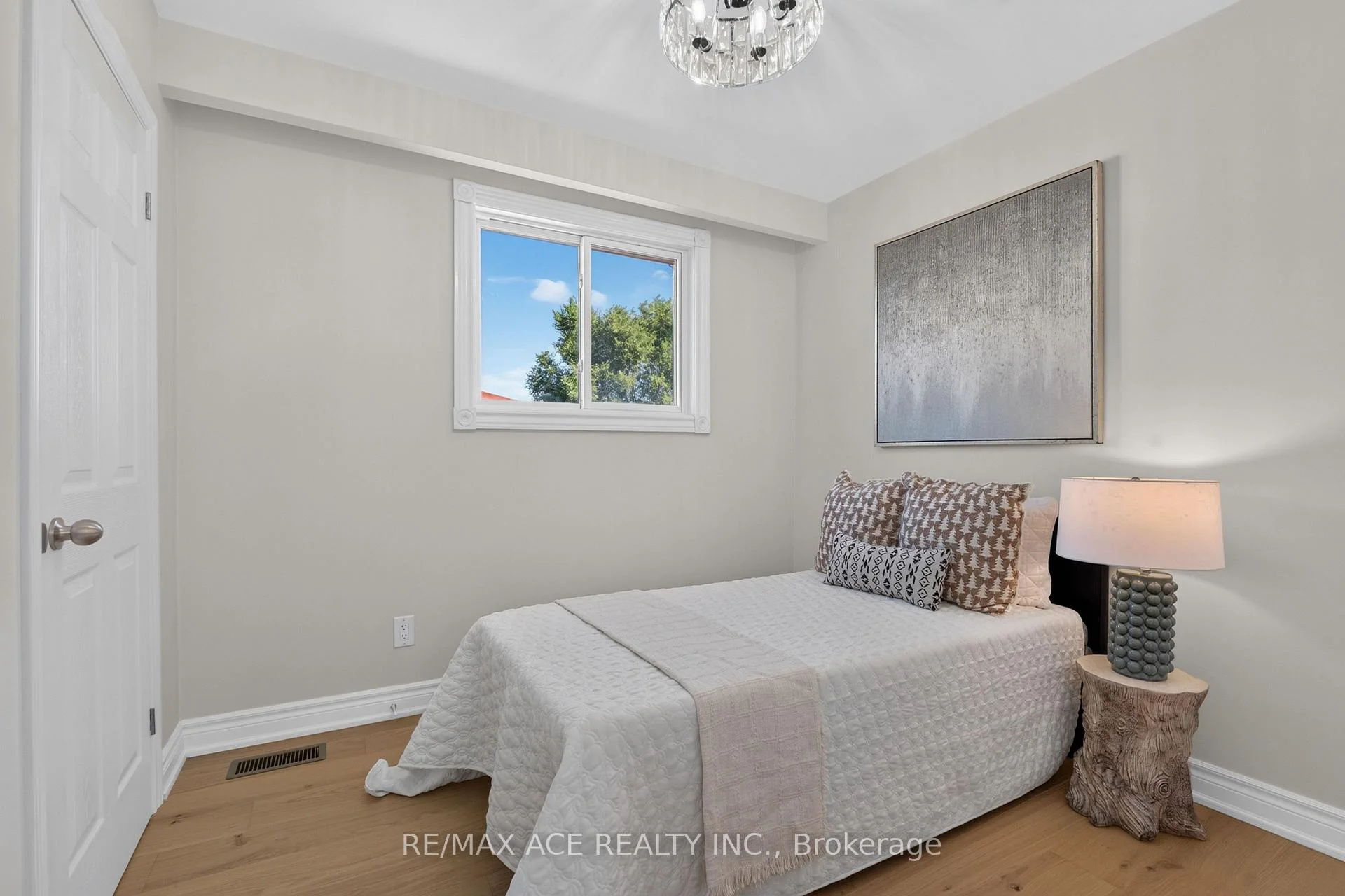 Photo 34 of 4 Linden Avenue, Scarborough, Kennedy Park — HOMEH