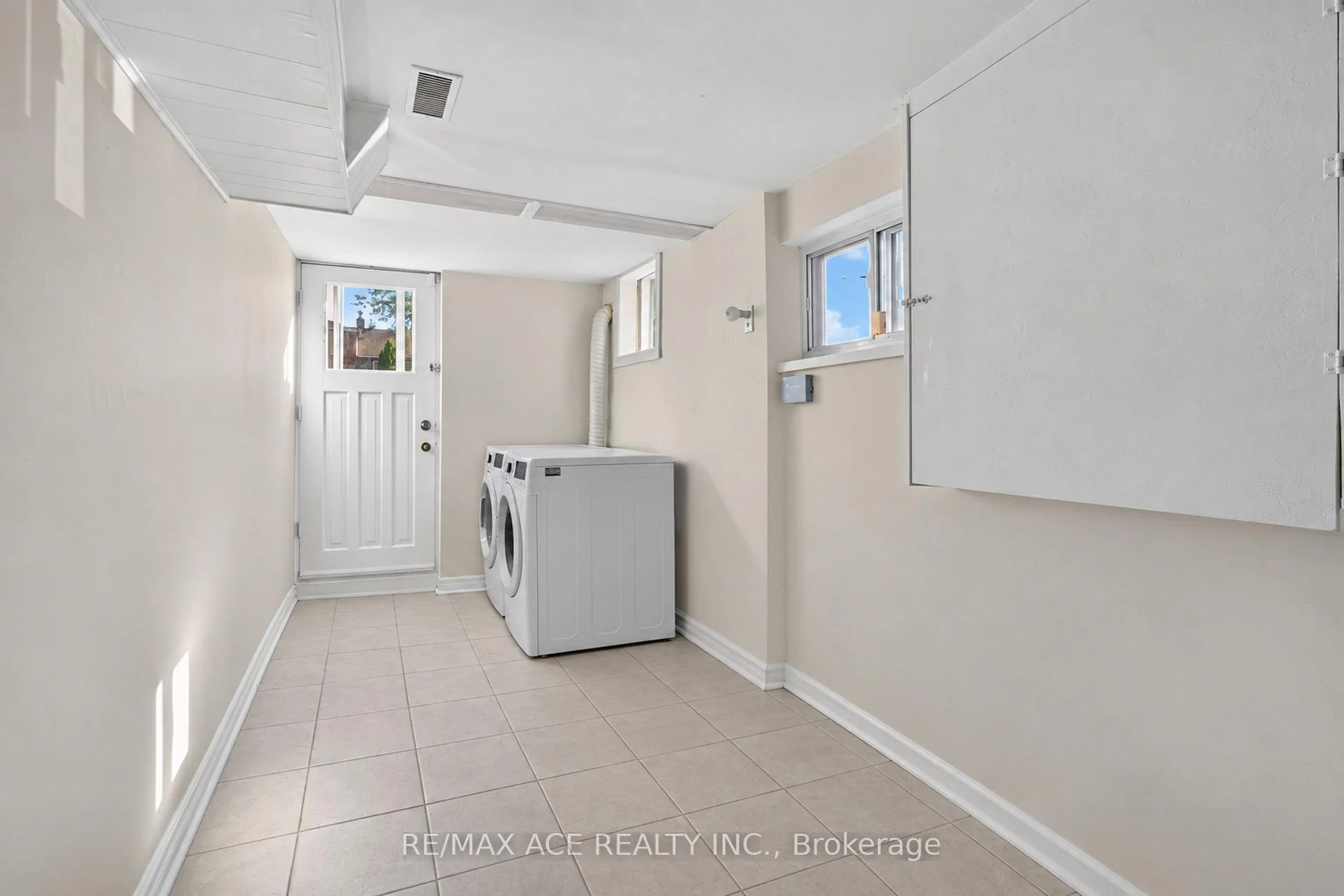 Photo 46 of 4 Linden Avenue, Scarborough, Kennedy Park — HOMEH