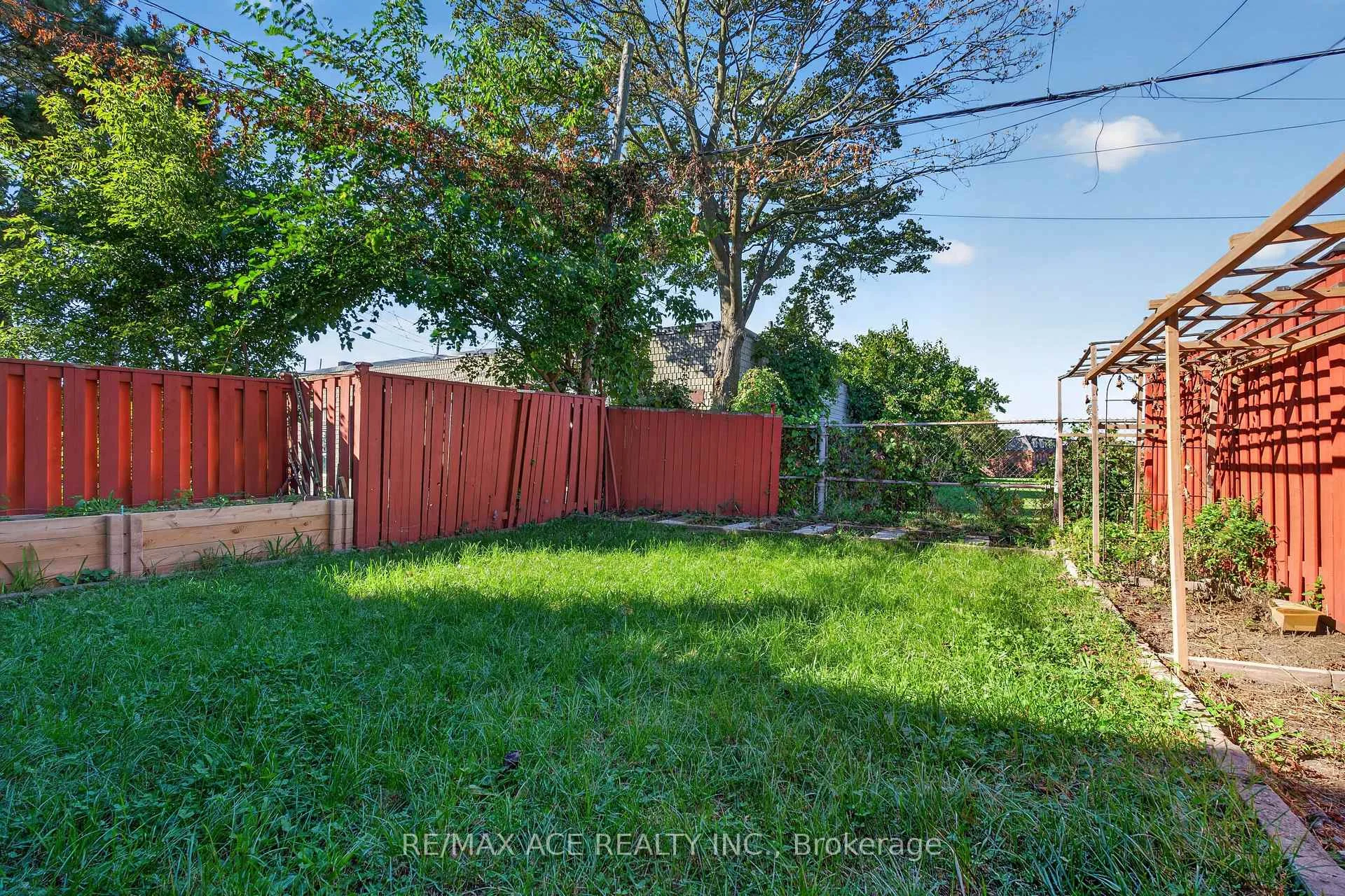 Photo 49 of 4 Linden Avenue, Scarborough, Kennedy Park — HOMEH